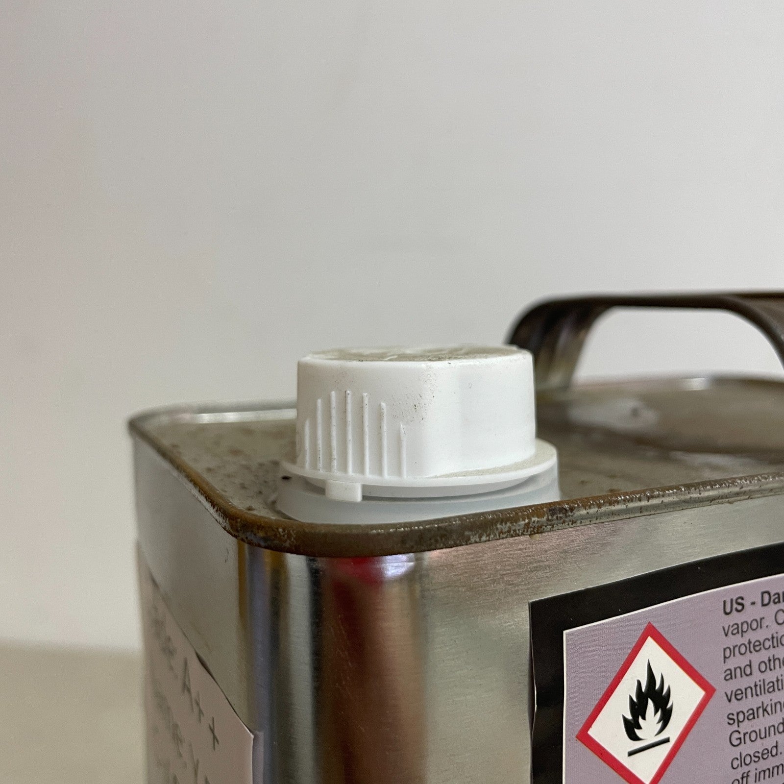 AkzoNobel Lesonal 588788 Fast Reducer 1 Gal Automotive Refinish Paint Thinner
