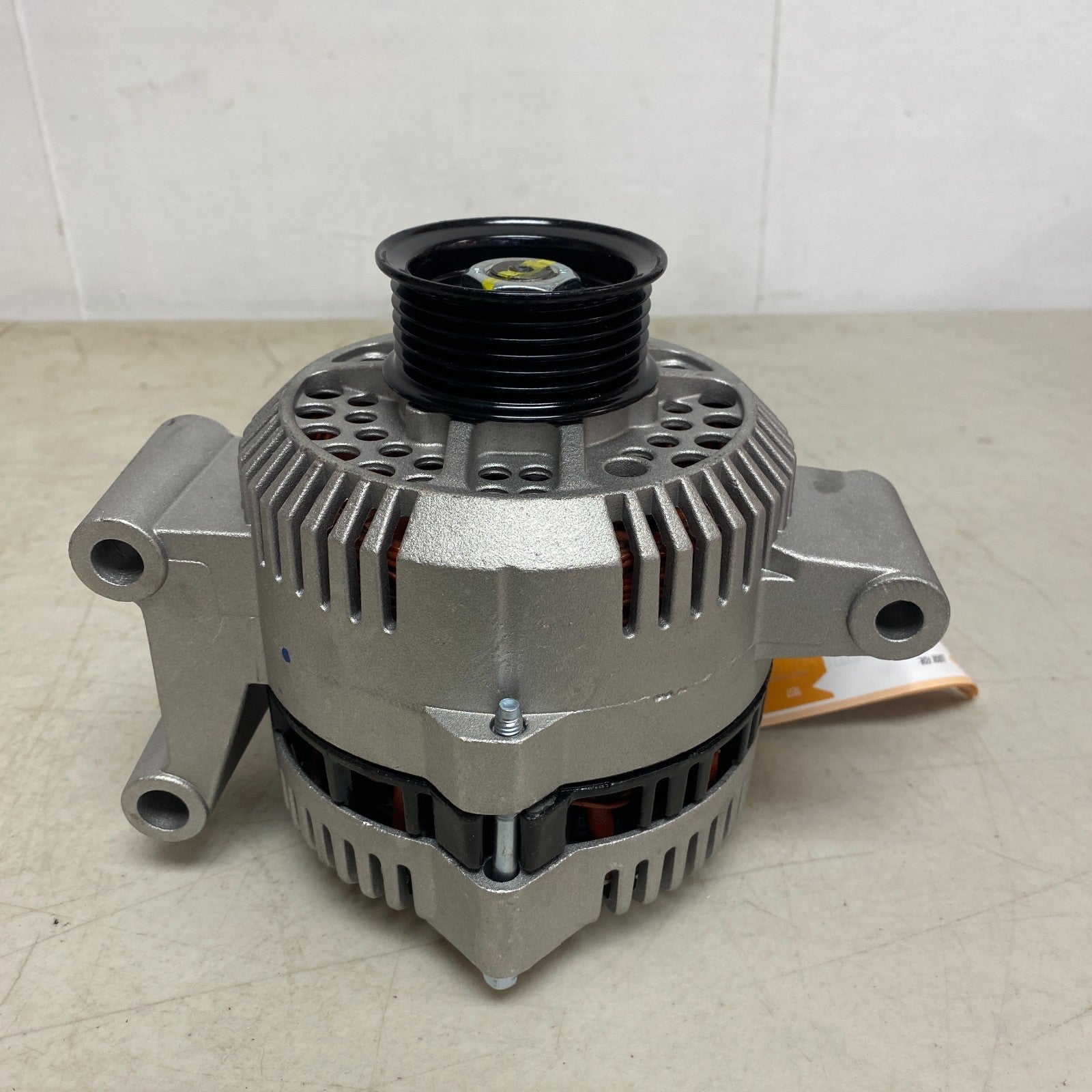 CARQUEST Premium Remanufactured Alternator 95 A Clockwise Rotation Model 7794A