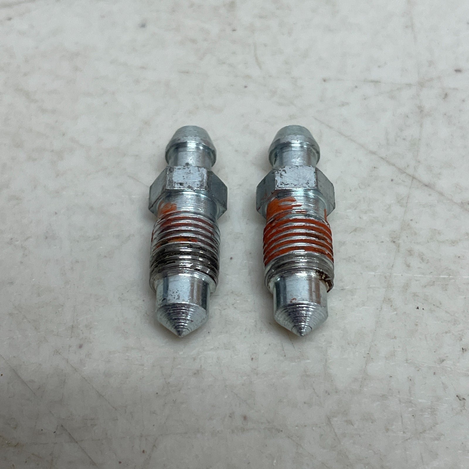 Dorman 12701 Quick Brake Bleeder Screws 3/8-24 x 1-3/16" 2-Pack  Zinc Coated S