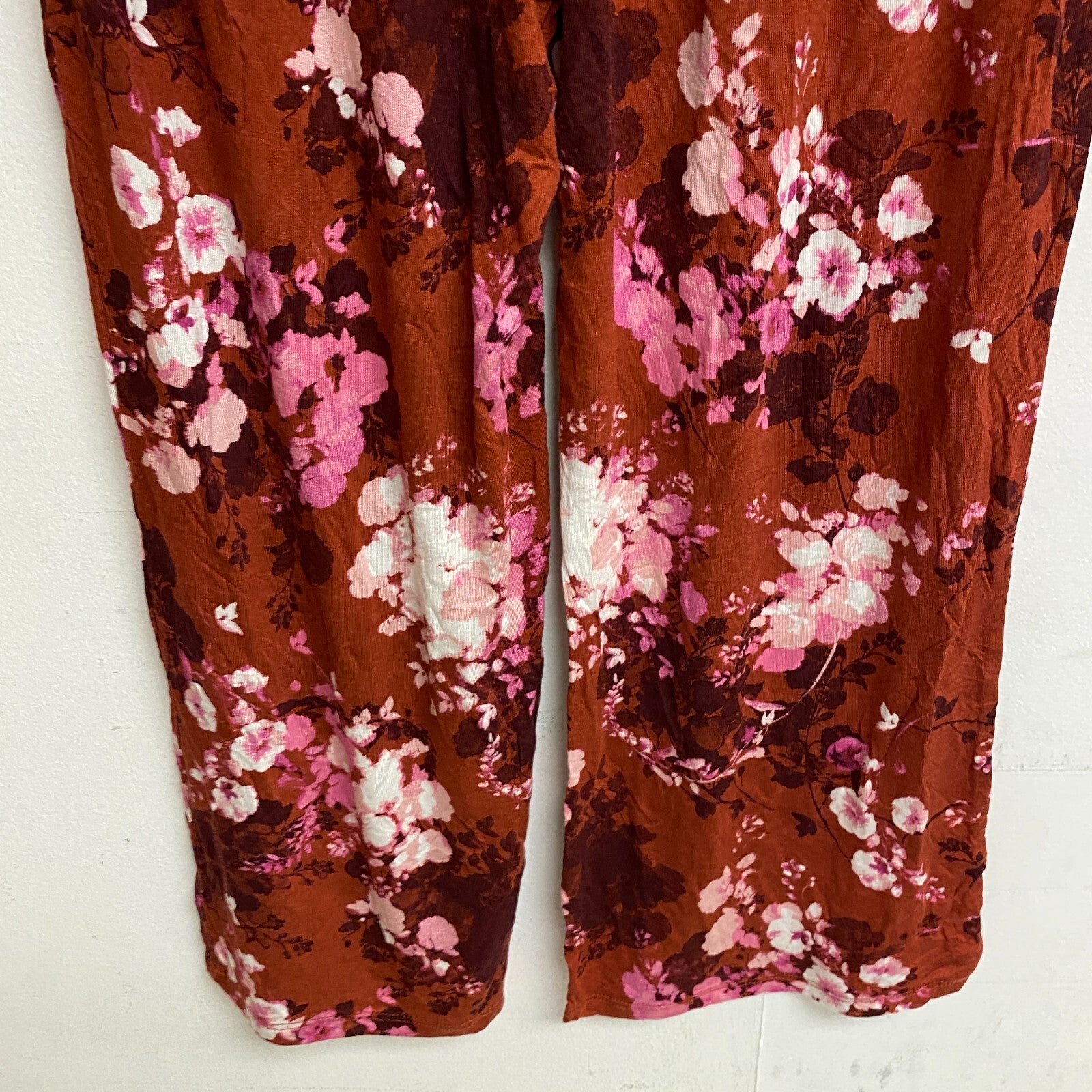 AMBRIELLE SLEEPWEAR 2-pc set sleeveless tank top and pajama pant size M floral