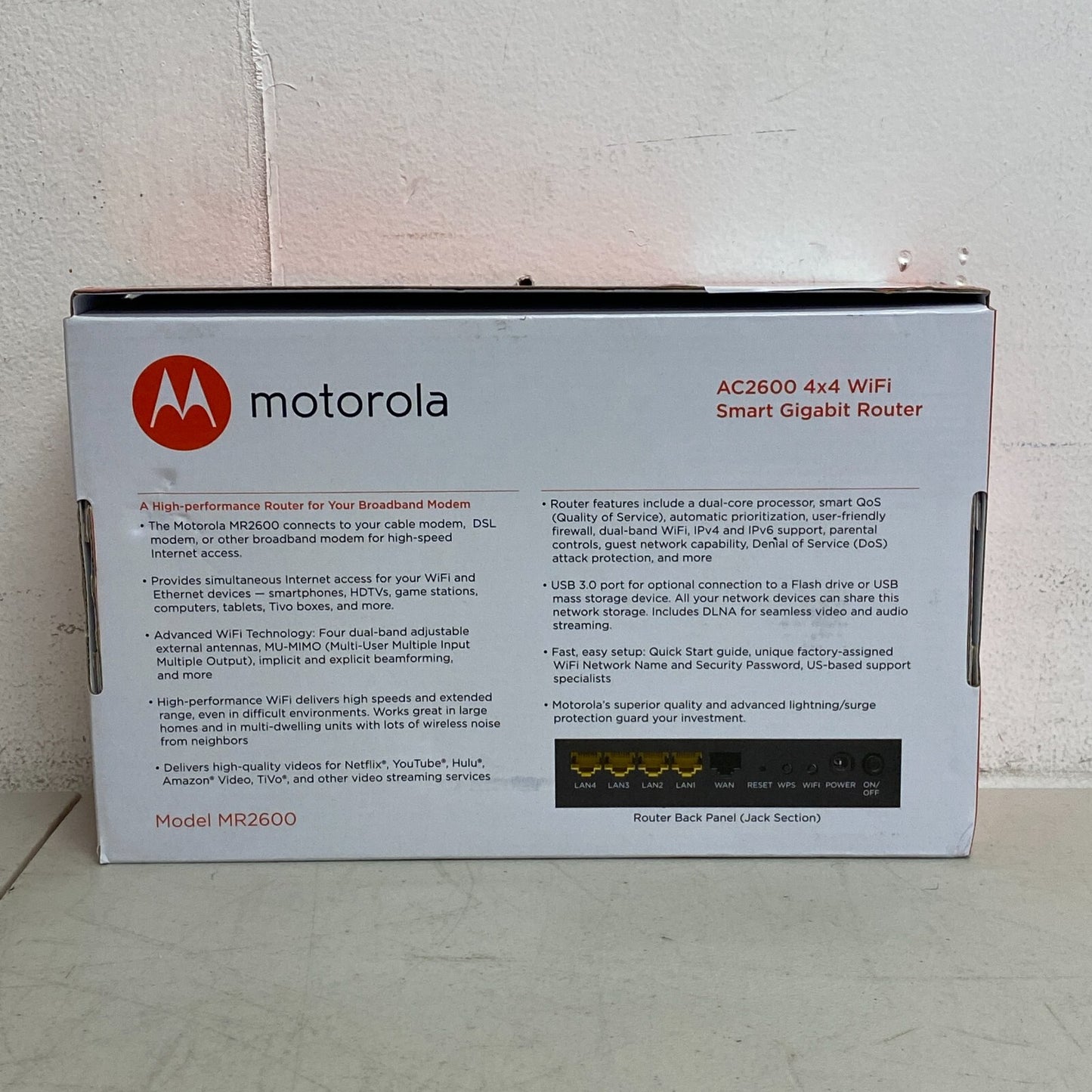 MOTOROLA AC2600 4x4 WiFi Smart Gigabit Router with Extended Range, Model MR2600