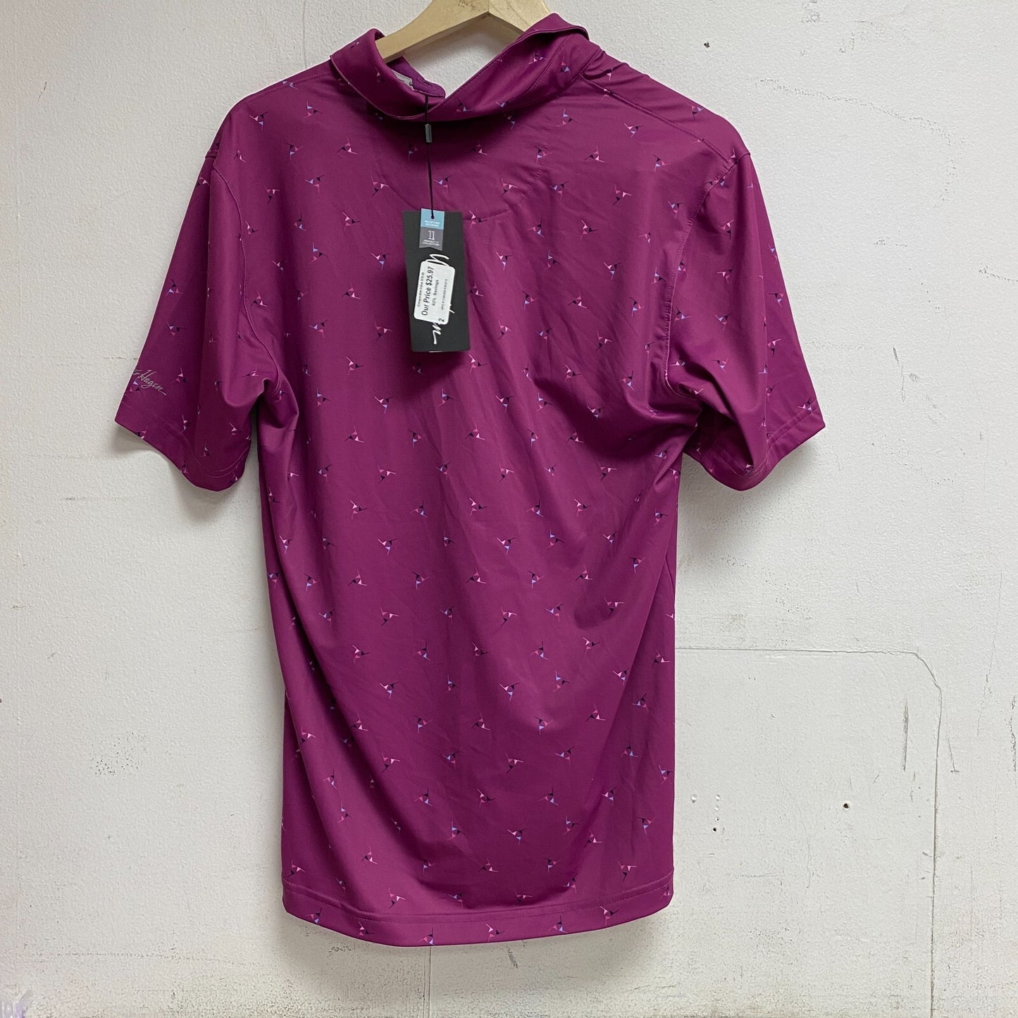 Walter Hagan Men's P11 Pinwheel Flag Print Polo Flag Pinwheel Magenta MGA11497