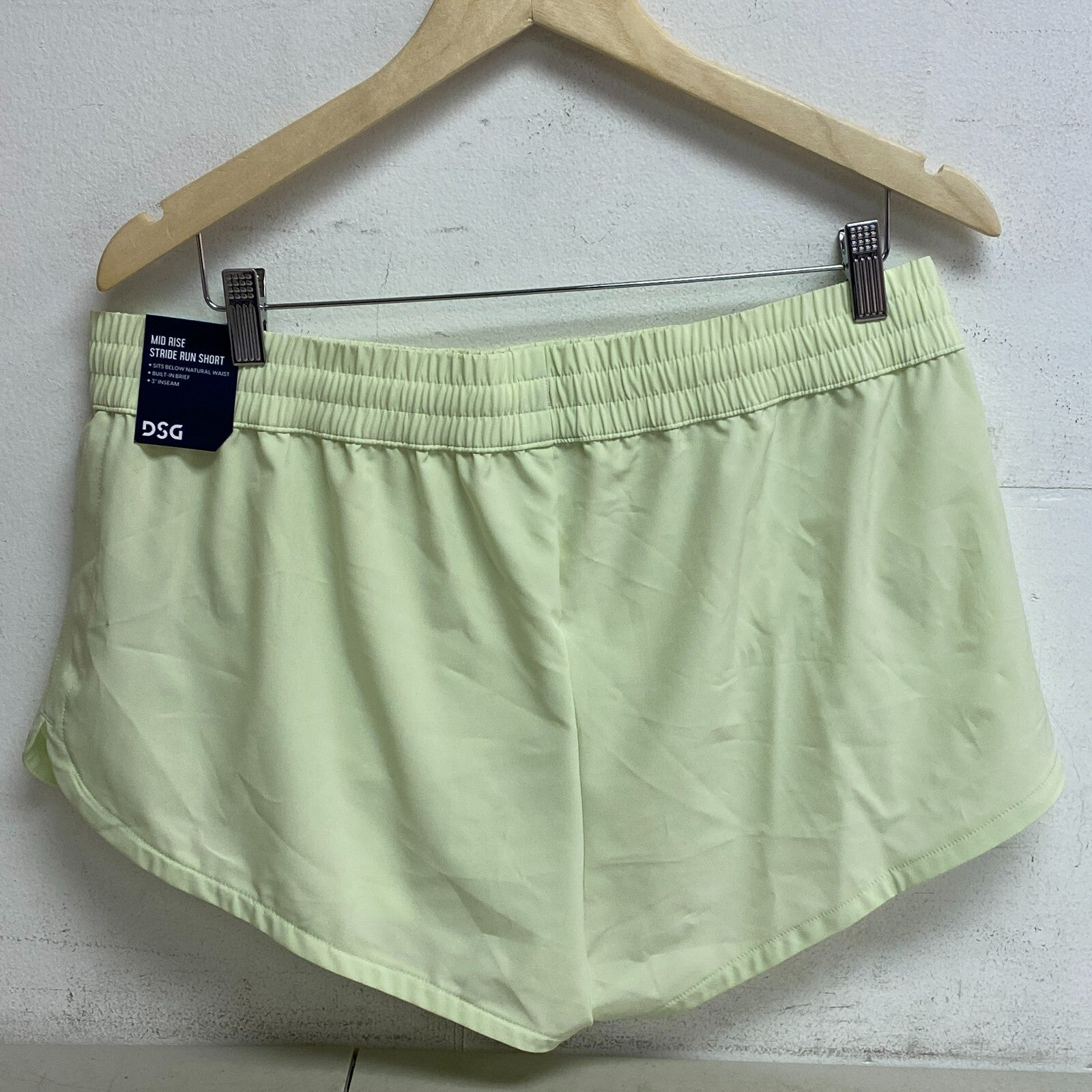 DSG Women's 3 in Stride Shorts Hyper Citrus Performance Summer Trendy DAW39320AZ