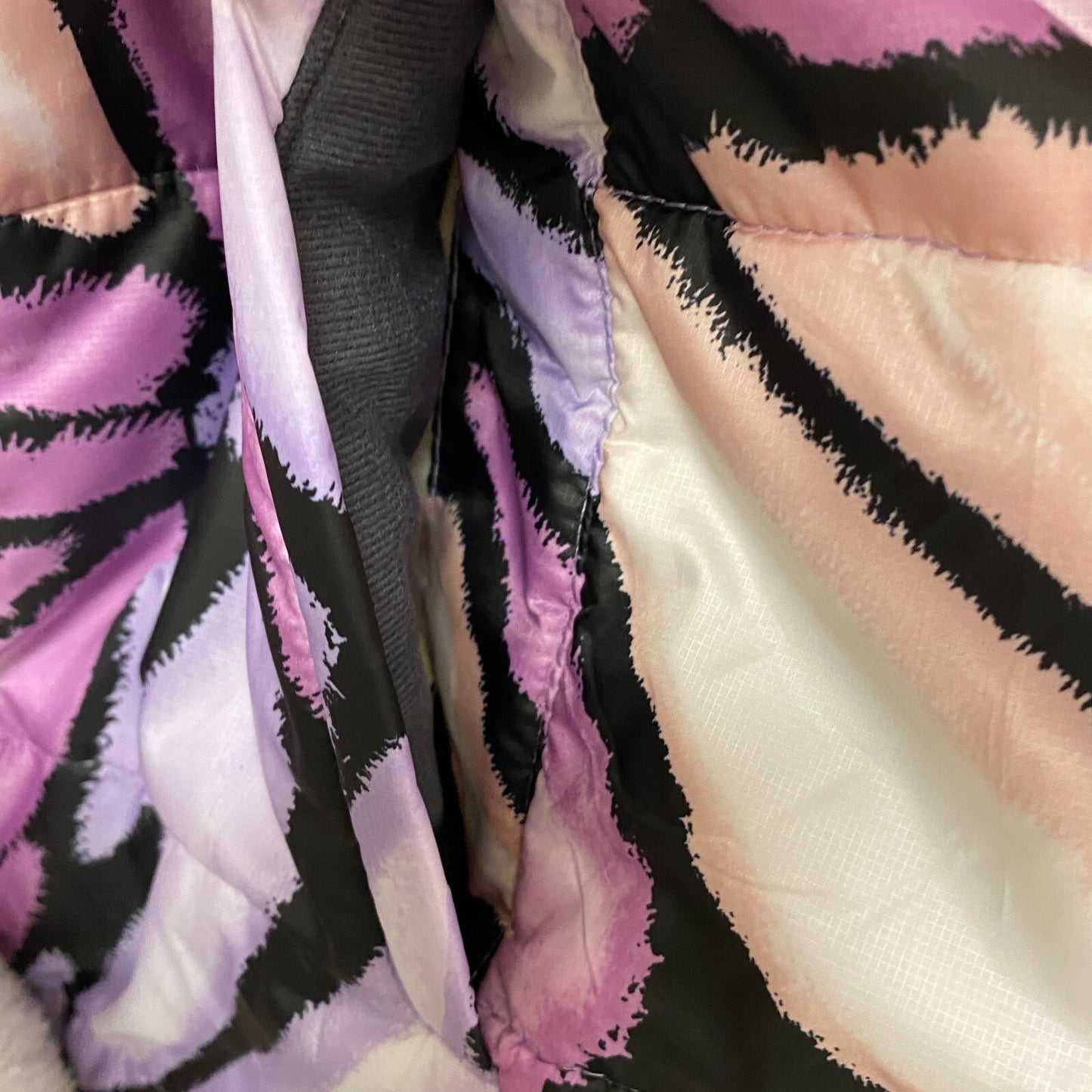 DSG Youth Girls Cute Insulated Jacket Multicolor / Butterfly Effect DOG22101PRT