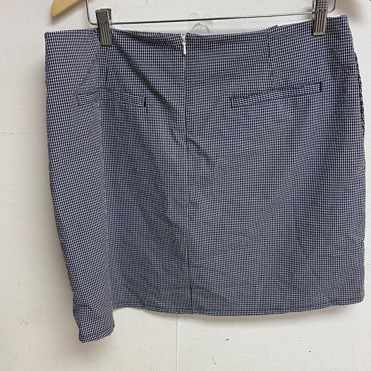 Lady Hagen Womens Skort Seersucker Built in Brief White Navy WGH17445 BRAND NEW