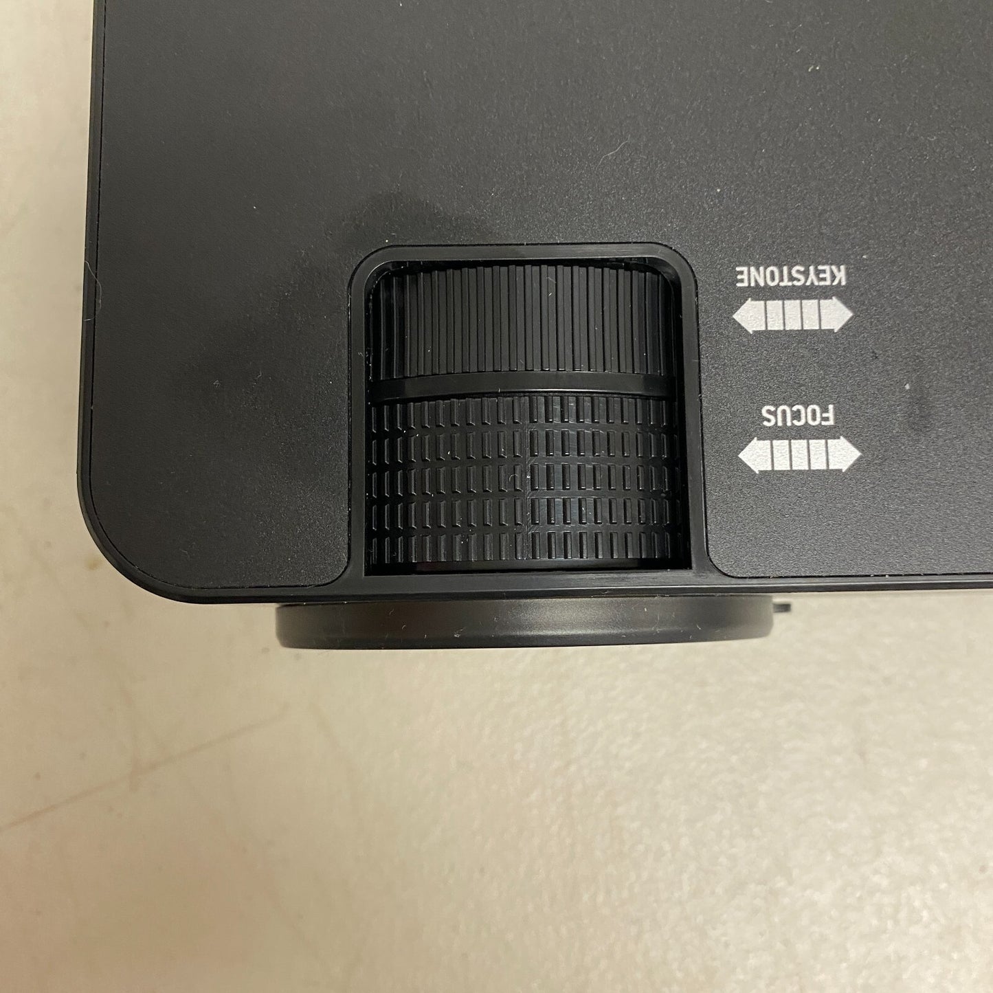 Roconia 150" Class FHD (1080p) LED Projector Movie Video Home Theater w/ Screen'