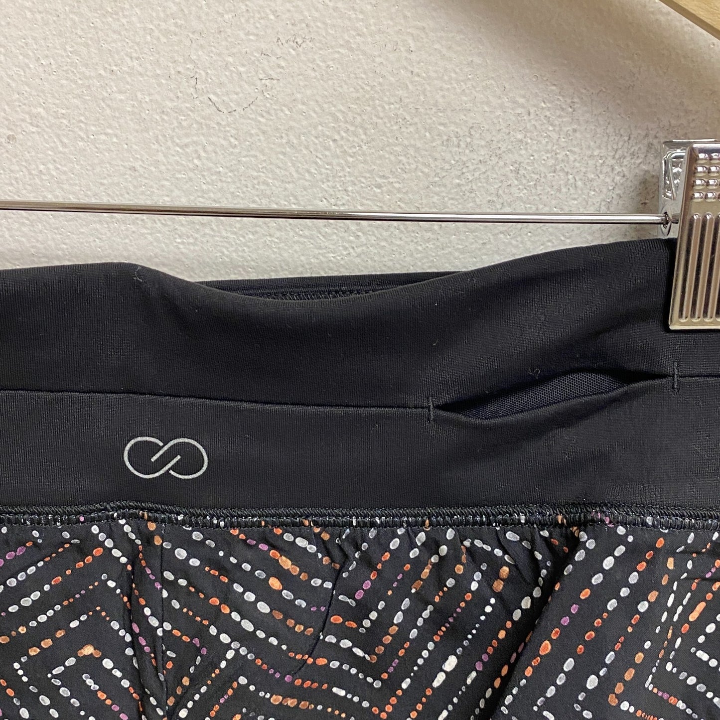 CÙALIA Women's Kick It Up Performance Short LG Mark Making Black WAX12261PRT