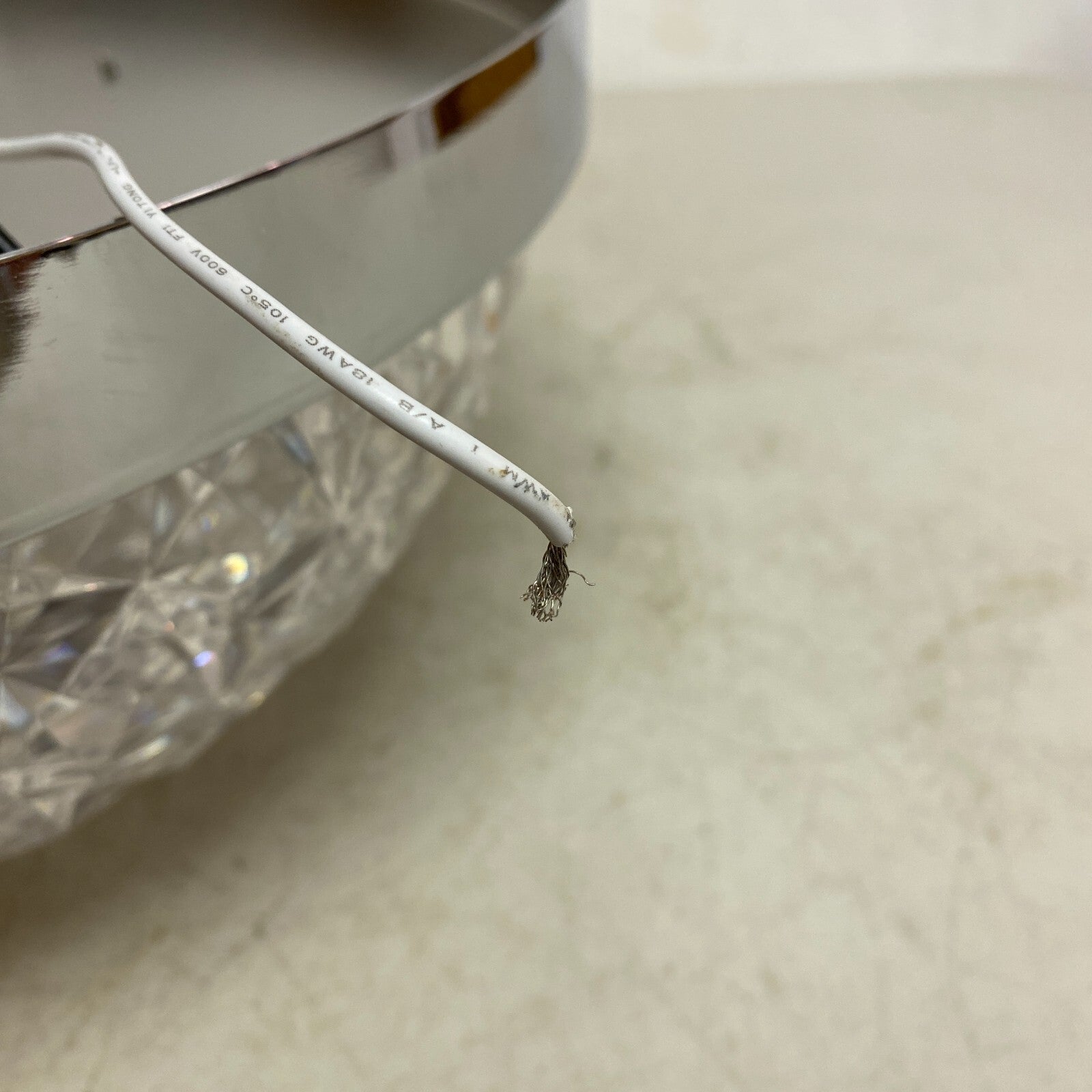 Allen +Roth Evalyn 1-Light12.99-in Gloss Chrome Integrated LED Flush Mount Light