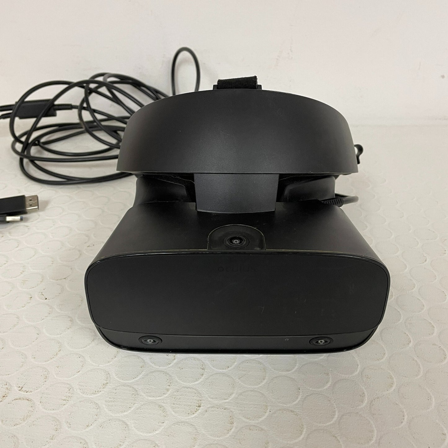 Oculus Rift S Virtual Reality Headset - Black (Includes Headset, Controllers)