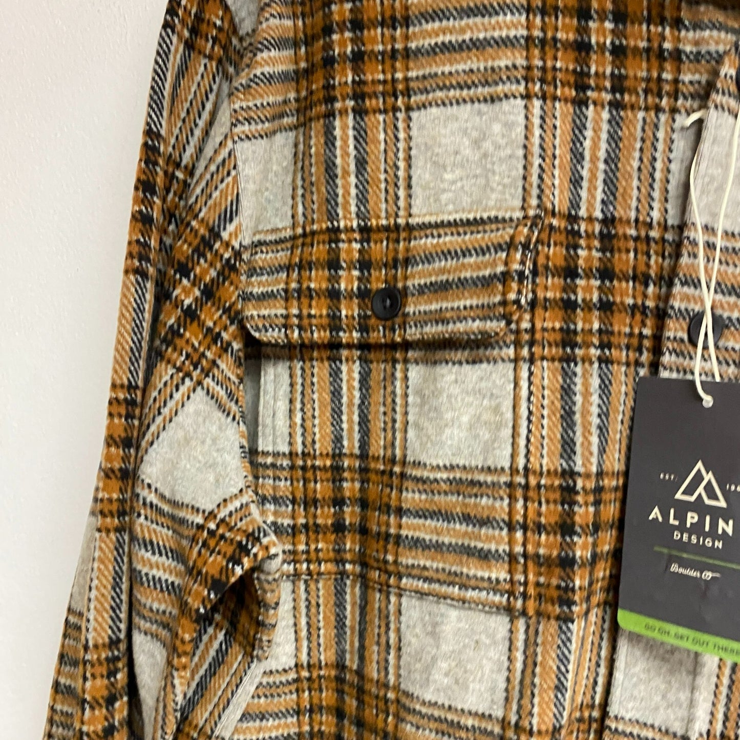 Alpine Design Men's AD M Wanderful Button Up Plaid Grey Montawk Plaid ADM23201P