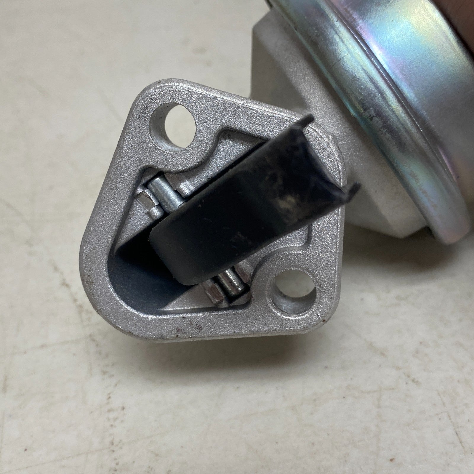 Carter M4530 Mechanical Fuel Pump 8.5 PSI High-Flow Muscle Car Replacement