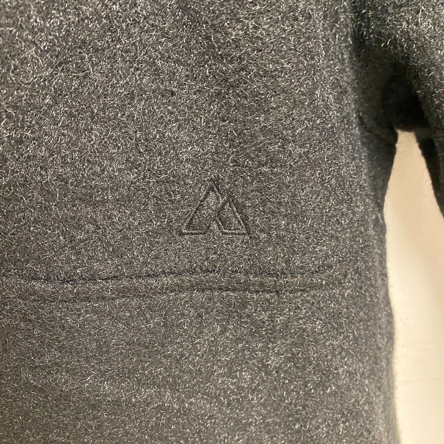 Alpine Design Women's W AD Wayfarer Fleece 1/4 Zip Sweater Pure Black ADW23680