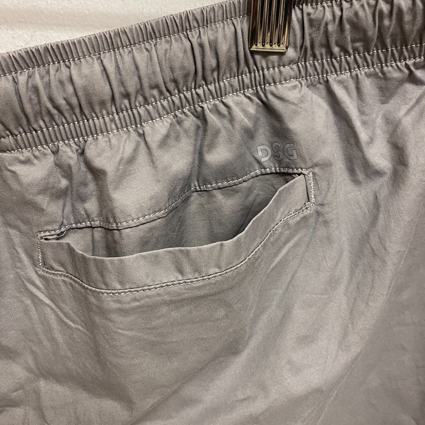 DSG Men's 6.5" Inseam Cotton Woven Shorts Light Charcoal DAM22100 / DAM13135
