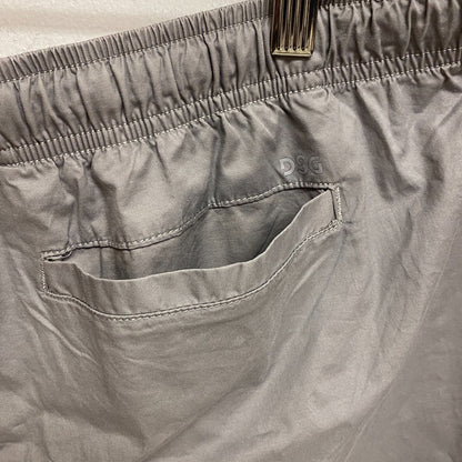 DSG Men's 6.5" Inseam Cotton Woven Shorts Light Charcoal DAM22100 / DAM13135