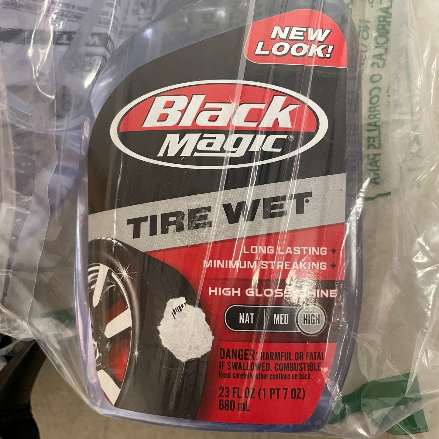 Black Magic 2 Pack 23 oz Tire Wet High Gloss Tire Dressing Spray BM23