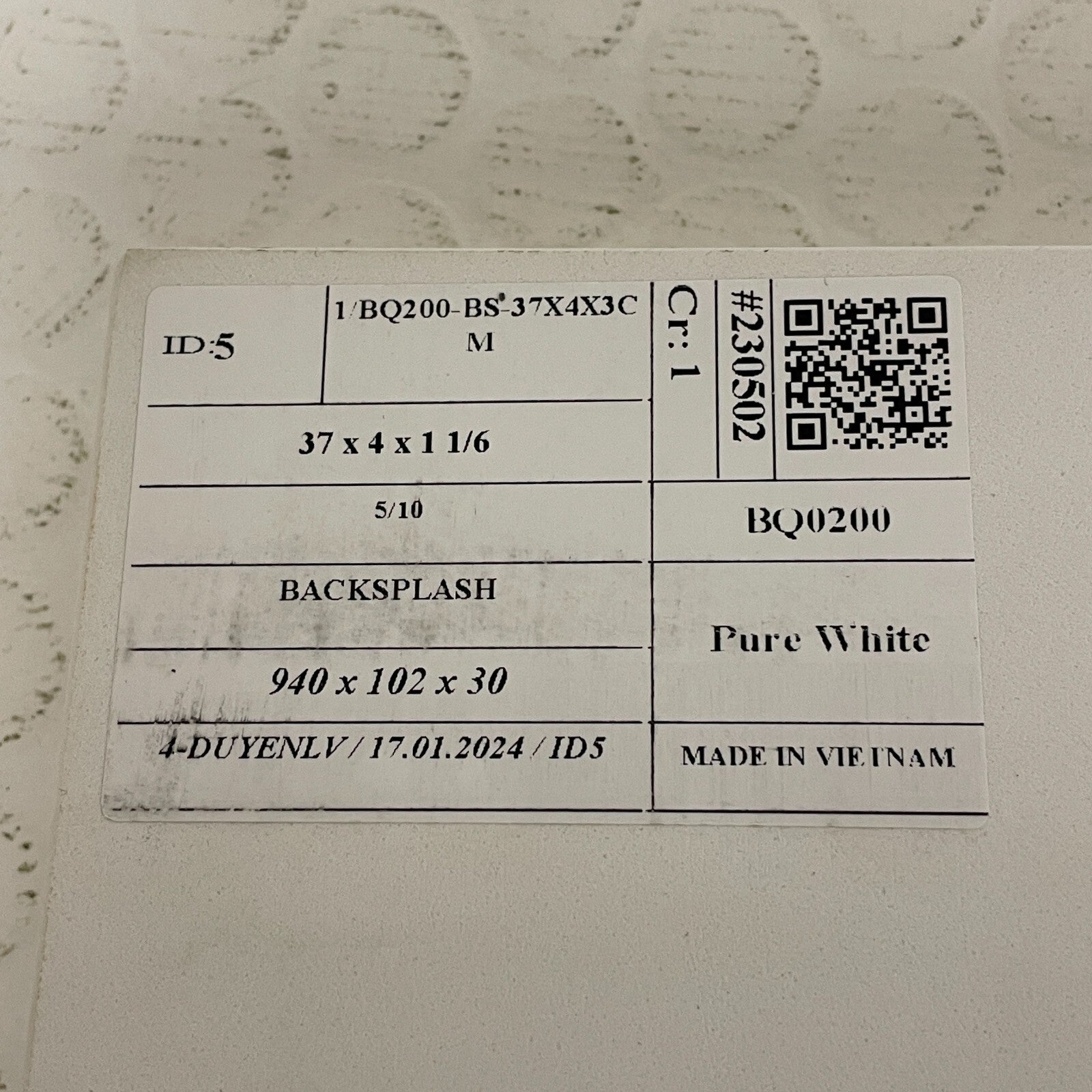 Signature Hardware 37" Quartz Vanity Backsplash 3 cm Arctic White SH432955