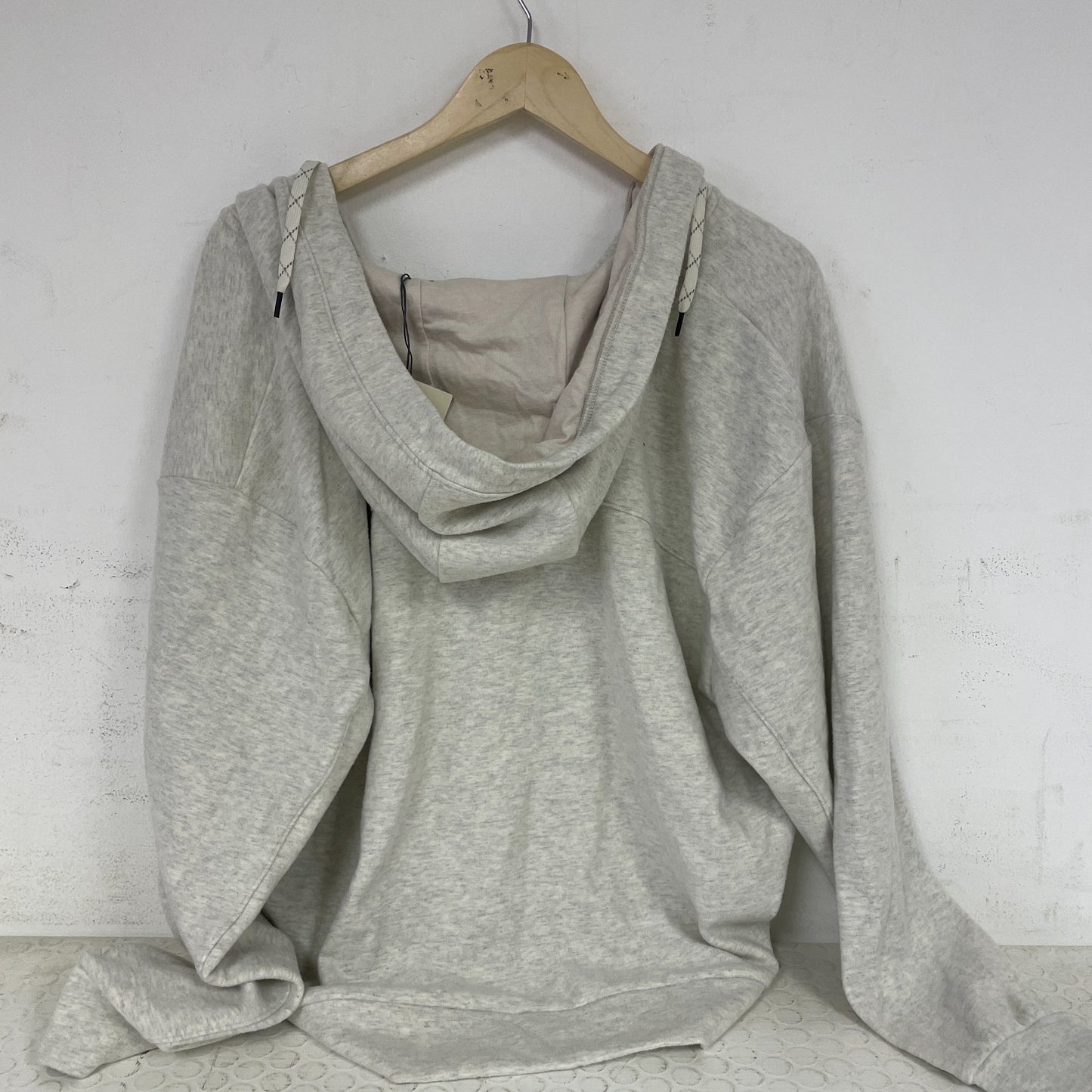 Alpine Design Womenâs W AD Wanderful Hoodie Off White Heather ADW23201