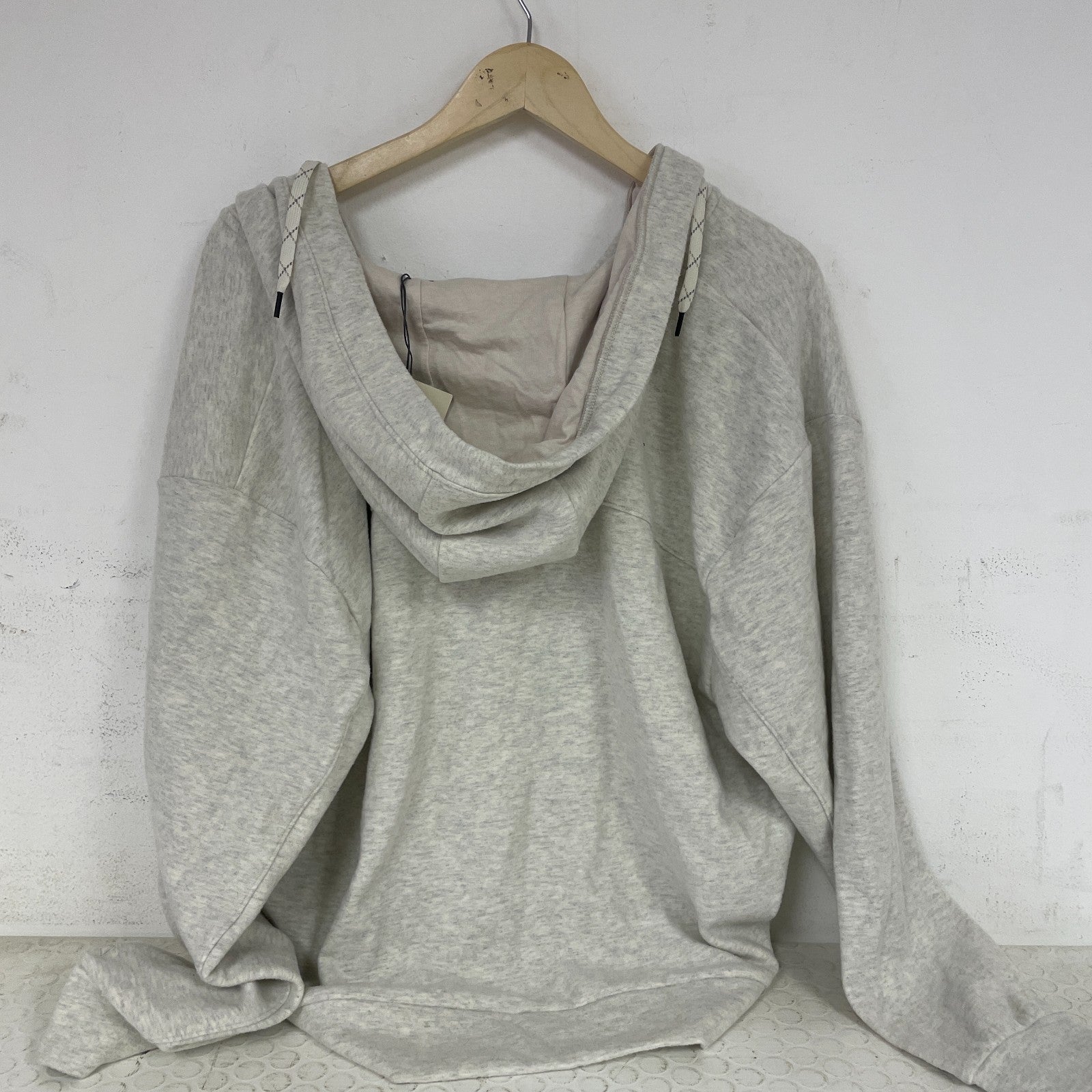 Alpine Design Womenâs W AD Wanderful Hoodie Off White Heather ADW23201