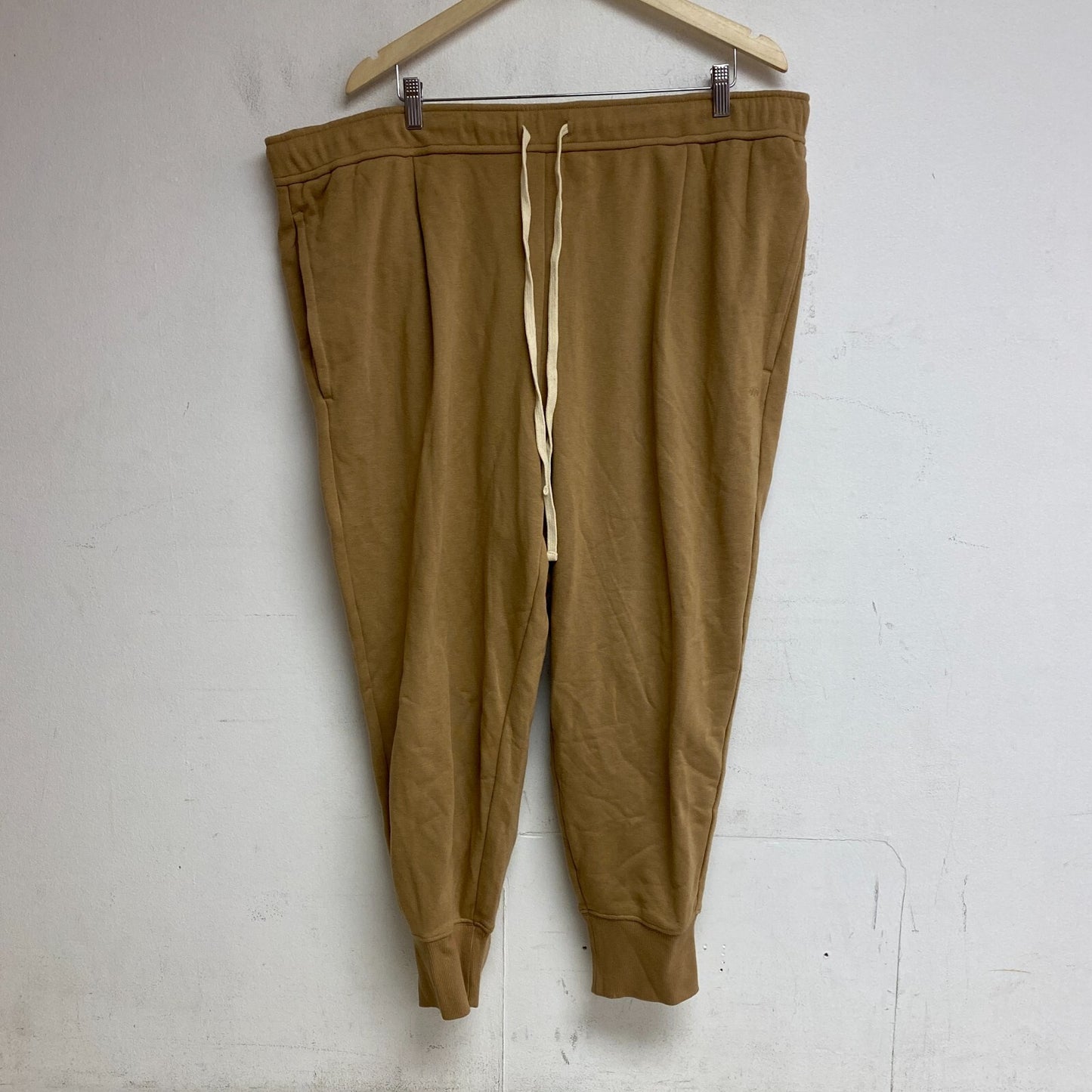 DSG Twitch +Allison  Men's Everyday Knit Harm Jogger Sahara Sand BOSSM22401 New