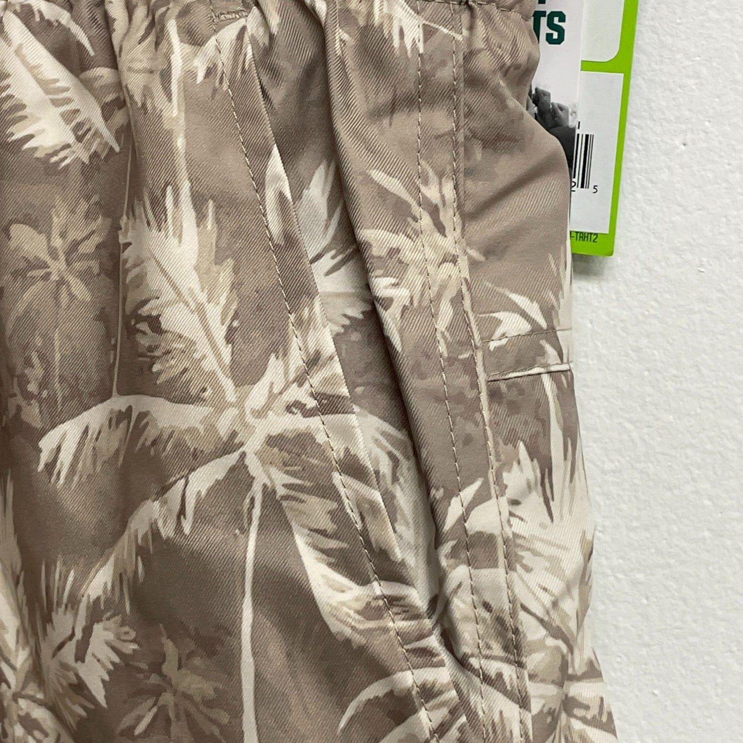 DSG Menâs 6" Rec Shorts Beachside Khaki Lightweight Active Wear DAM12111PRTX