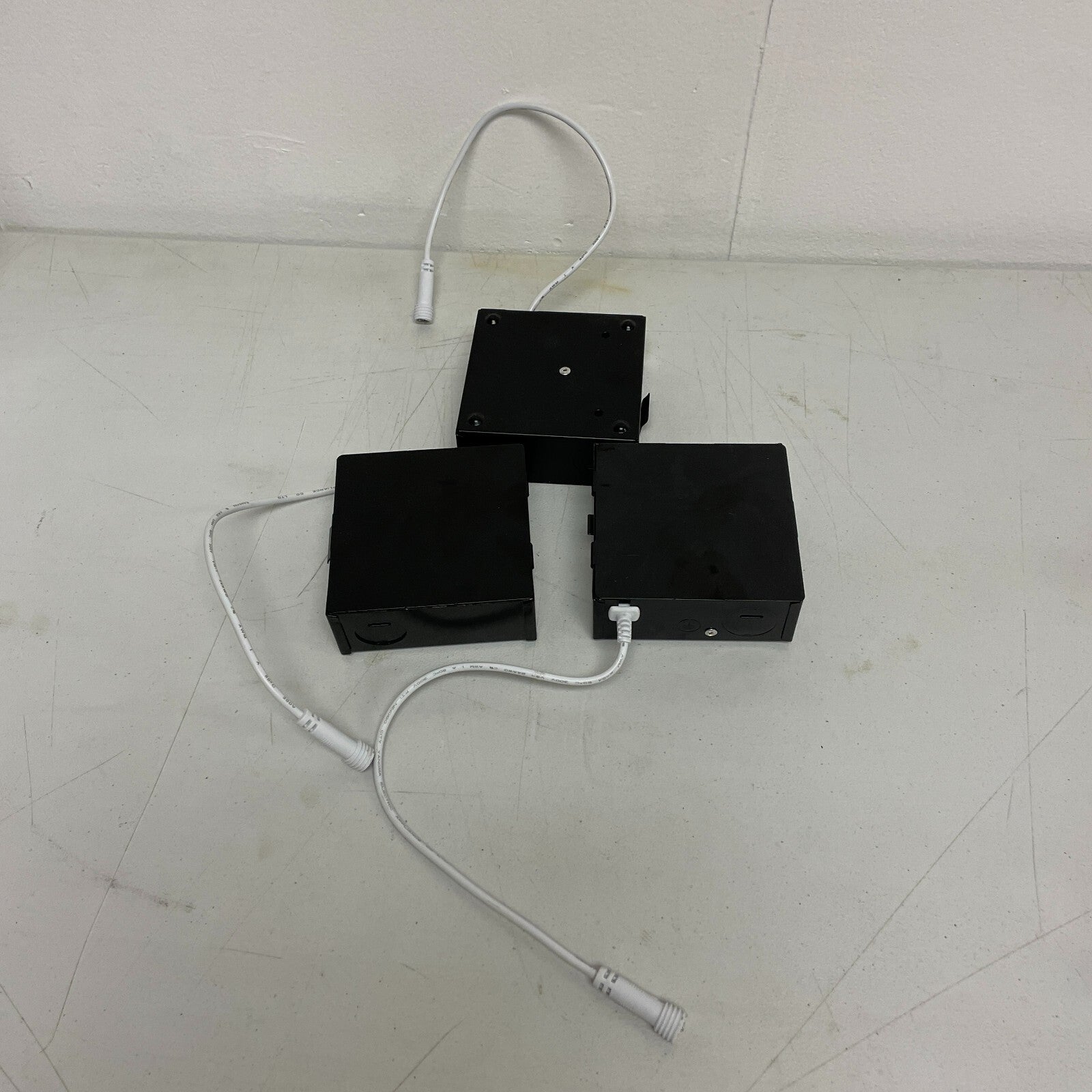 Commercial Electric 91470 4″ Color-Selectable Recessed LED Kit 3-pack ,,,,,,,,,,