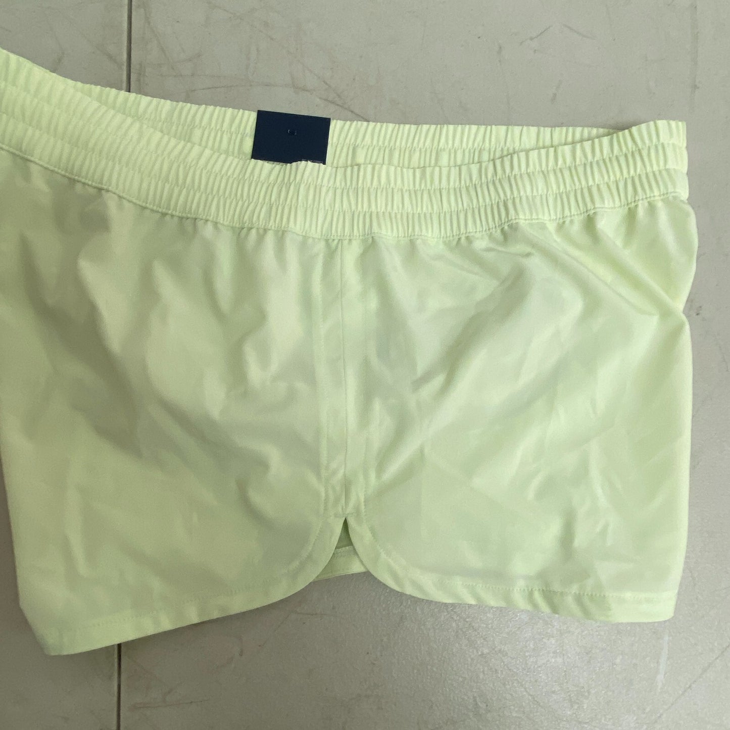 DSG Women's 3 in Stride Shorts Hyper Citrus Performance Summer Trendy DAW39320AZ