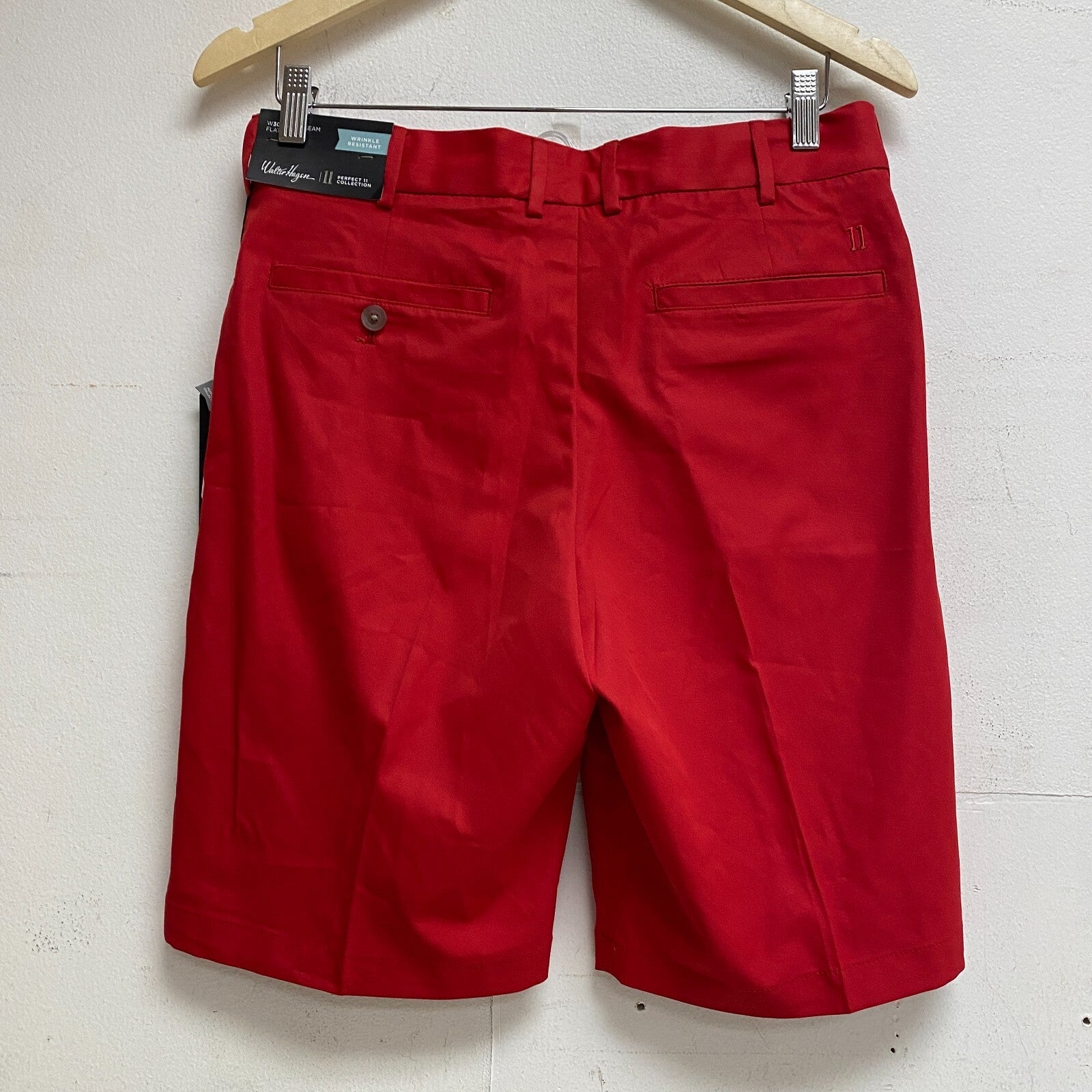 Walter Hagen Men's 10" Flat Front P11 USA Solid Short Positive Red MGA14185