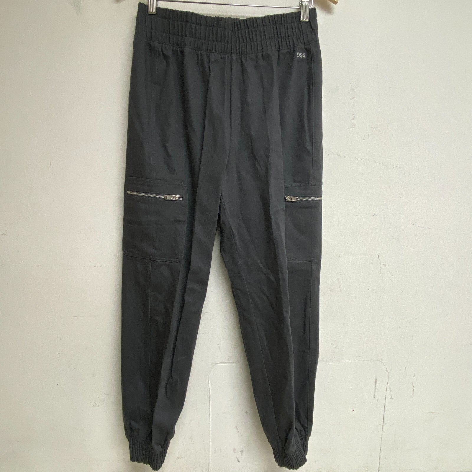 DSG Twitch + Allison  Women's Twill Jogger Carbon Grey BOSSW22309