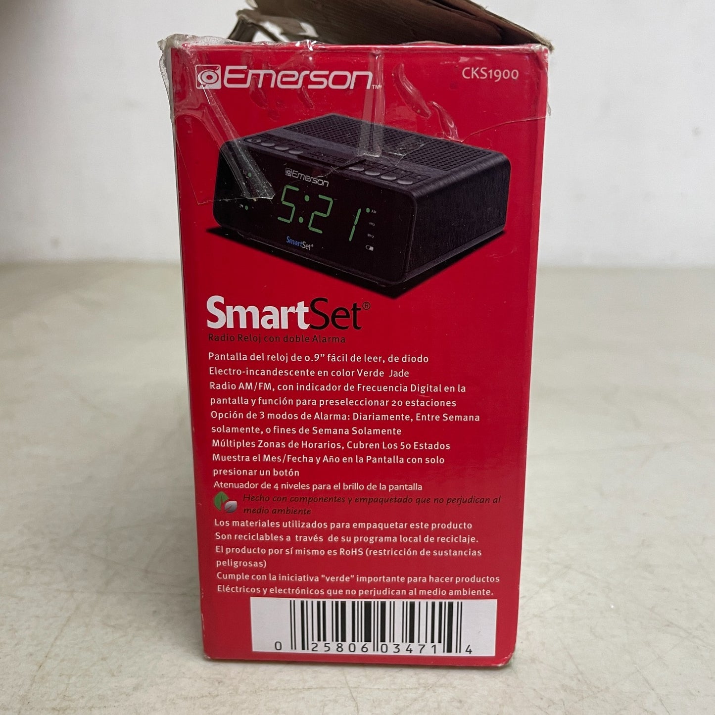 Emerson SmartSet CKS1900 Dual Alarm Clock Radio AM/FM Dimmer 0.9" LED Display