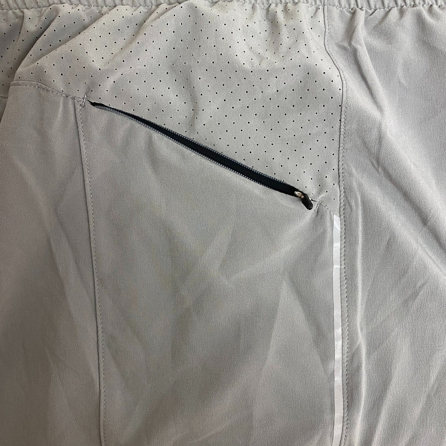 VRST Mens Accelerate Running Shorts Silver Shadow 7" Inseam Lined Stretch MAX200