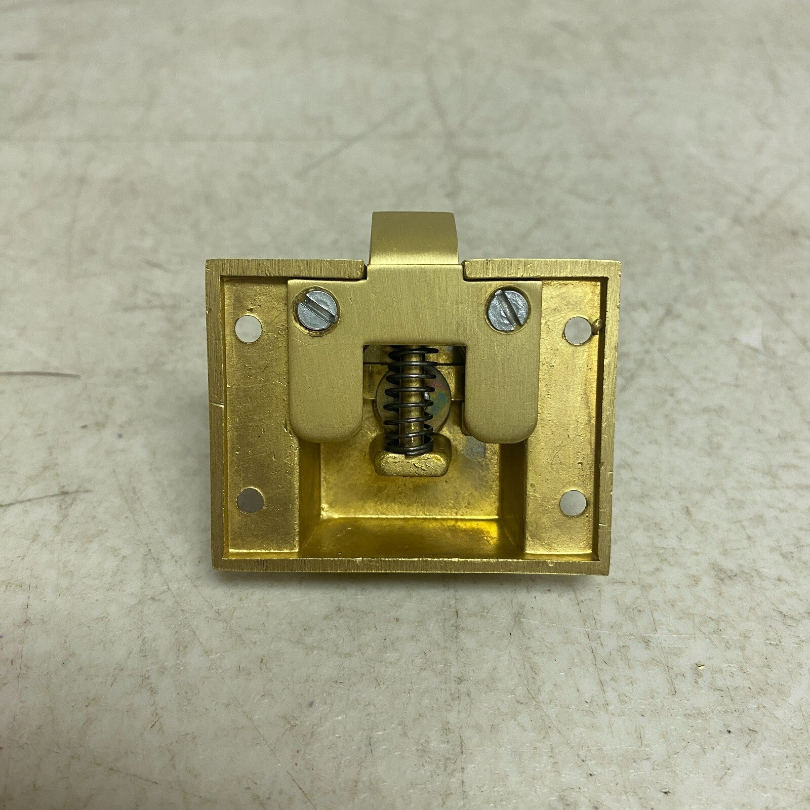 Pitkin Brass Cabinet Latches with Oval Knob SH553088SB