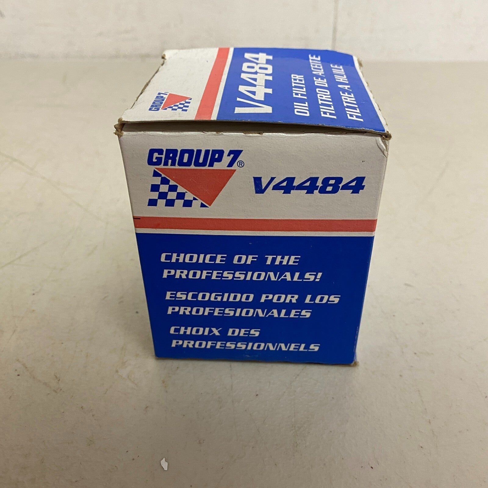 Group 7 V4484 Oil Filter