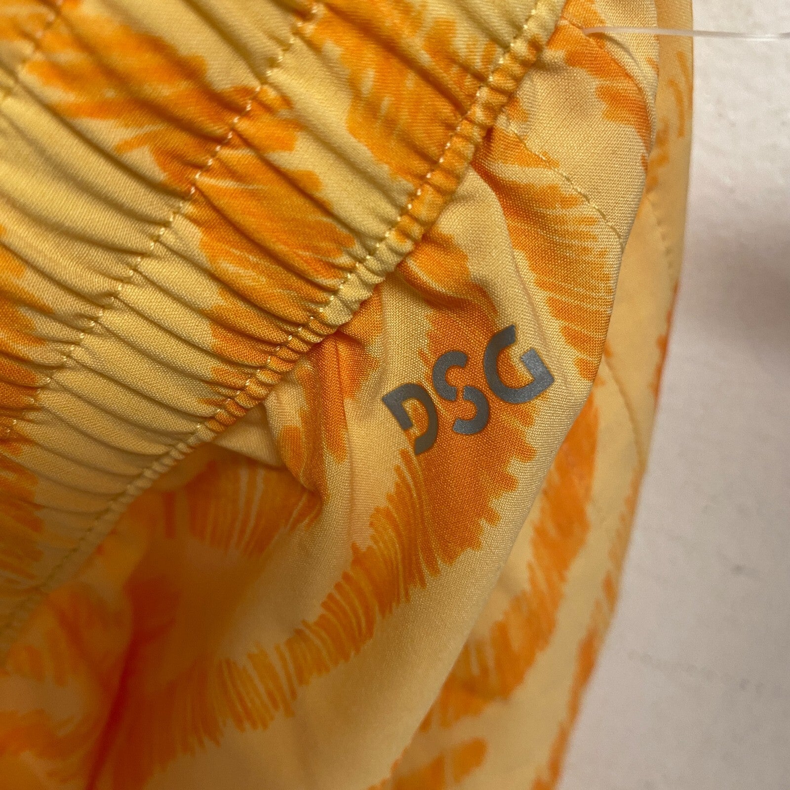 DSG Women's 3" Stride Short Trippy Zebra Tangerine DAW39320APRTZ BRAND NEW