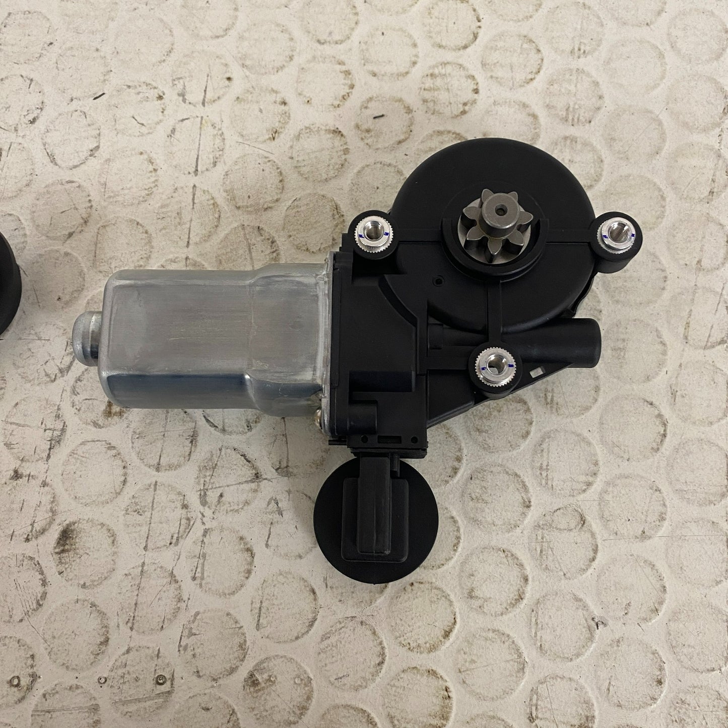 Dorman 742‑623 Power Window Motor Front Left for Lexus Toyota