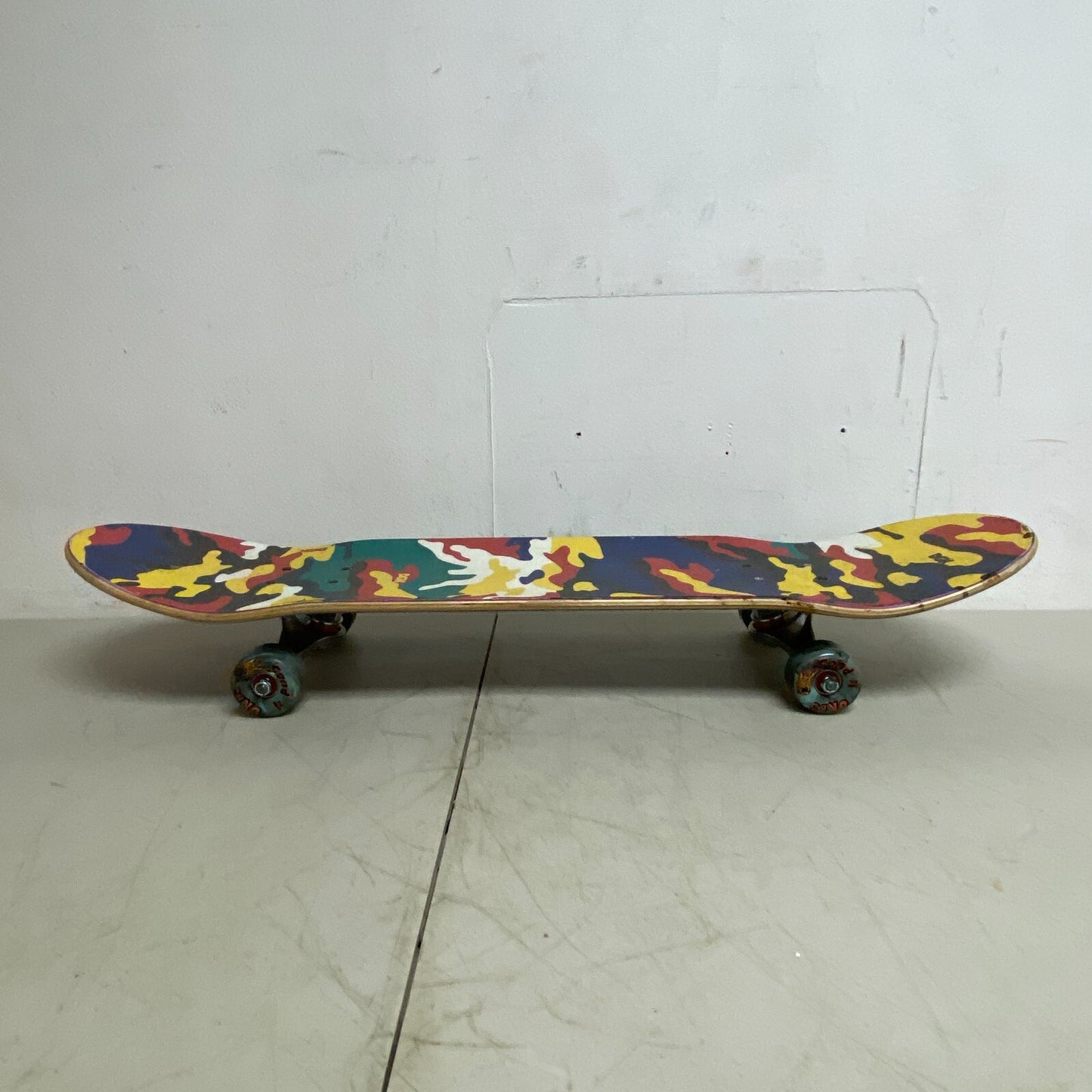 DGK Bottle Cap Skateboard 8.1" W/Orge Pugs Wheels Reds Bearing Independent Trunk