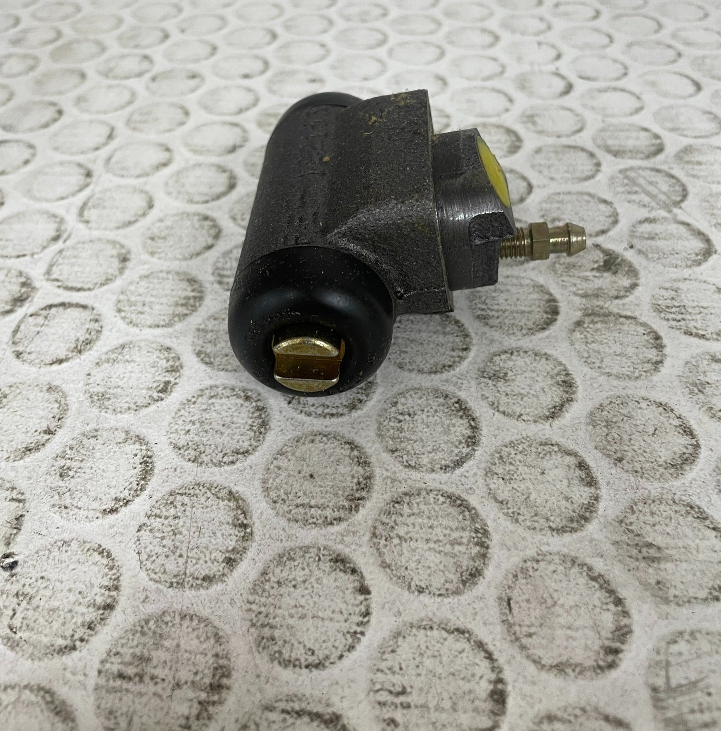 WAGNER WC96613 Drum Brake Wheel Cylinder Rear 87-88 Nissan Van Datsun