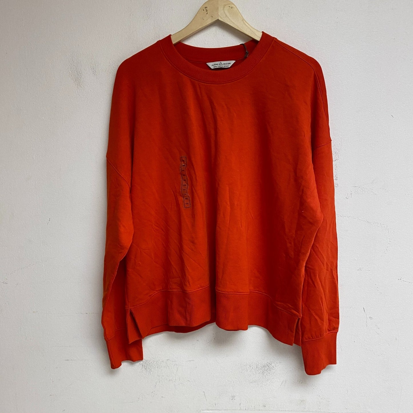 Alpine Design Women's W AD Panorama Crew Sweatshirt Fresh Red ADW13660