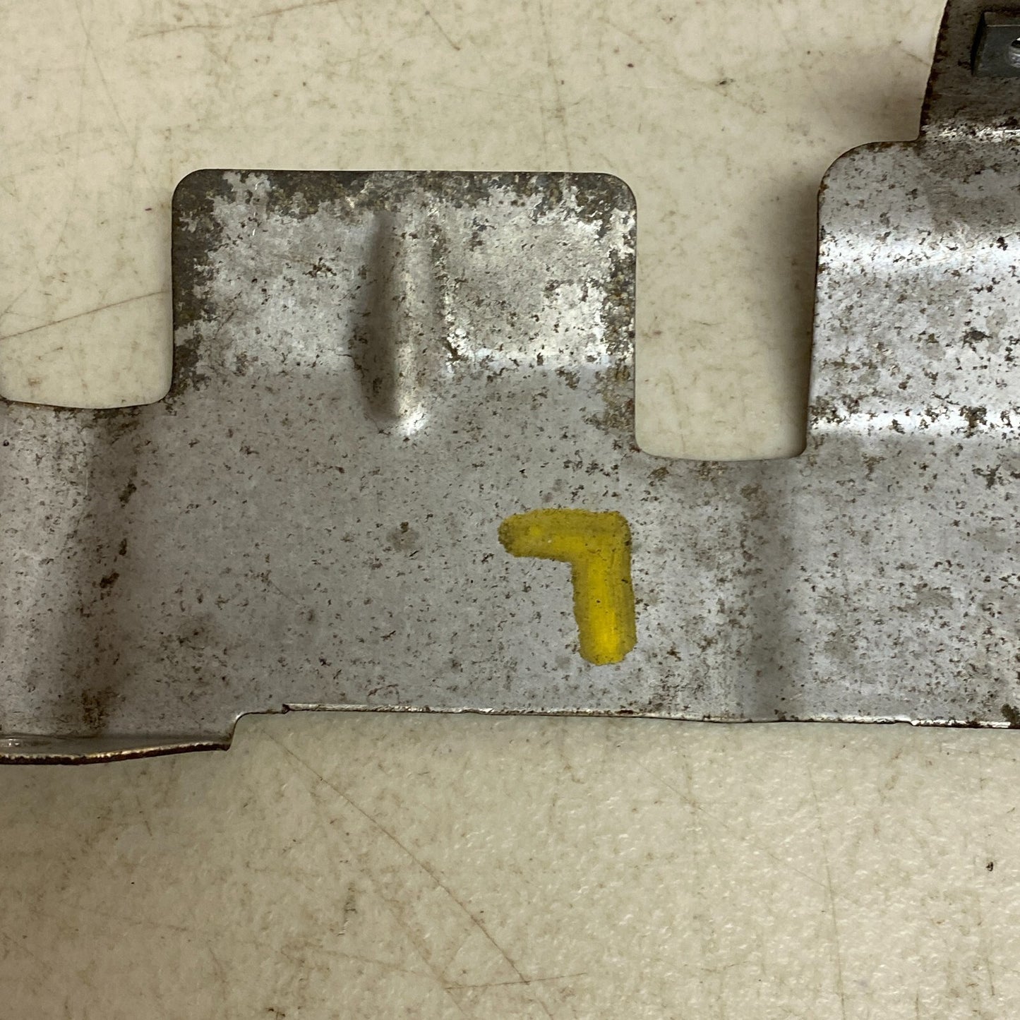 Audi Lower Shield for 2005-2011 Audi 06E 253 009 ,Used-Good