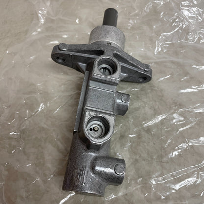 Carquest 10-2917 Reman Brake Master Cylinder 1" Bore Jeep Grand Cherokee 99–04