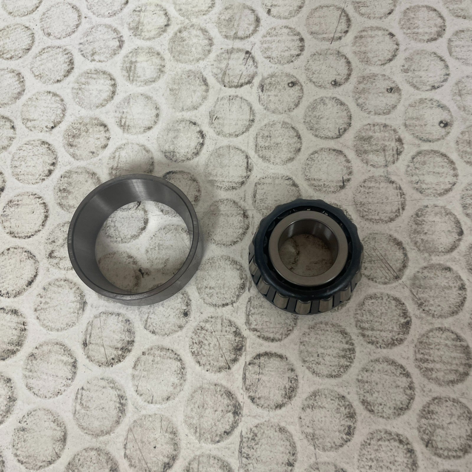 Federal-Mogul 32204 Tapered Roller Bearing Set 1984-1991 Mazda RX-7