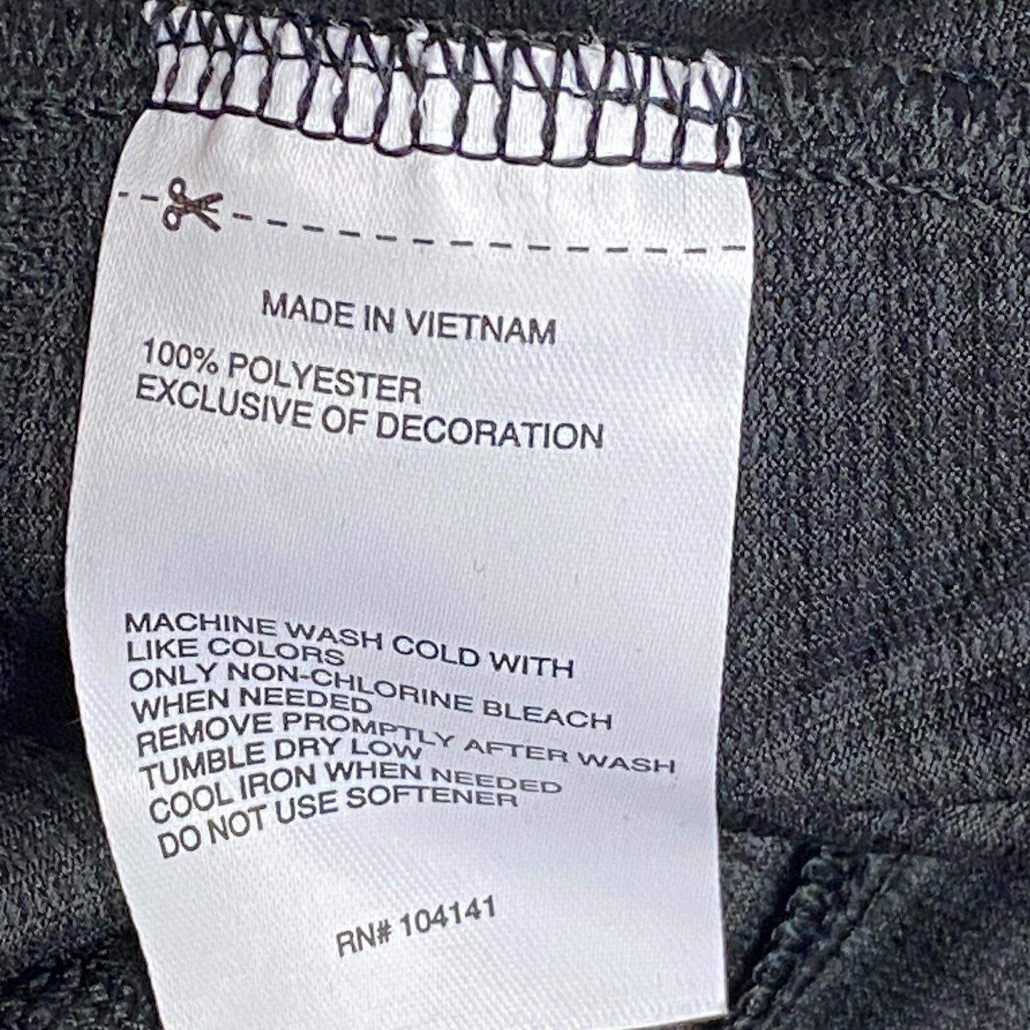 DSG Mens 9 in Novelty Textured Training Short Pure Black/Asphalt DAM20114N