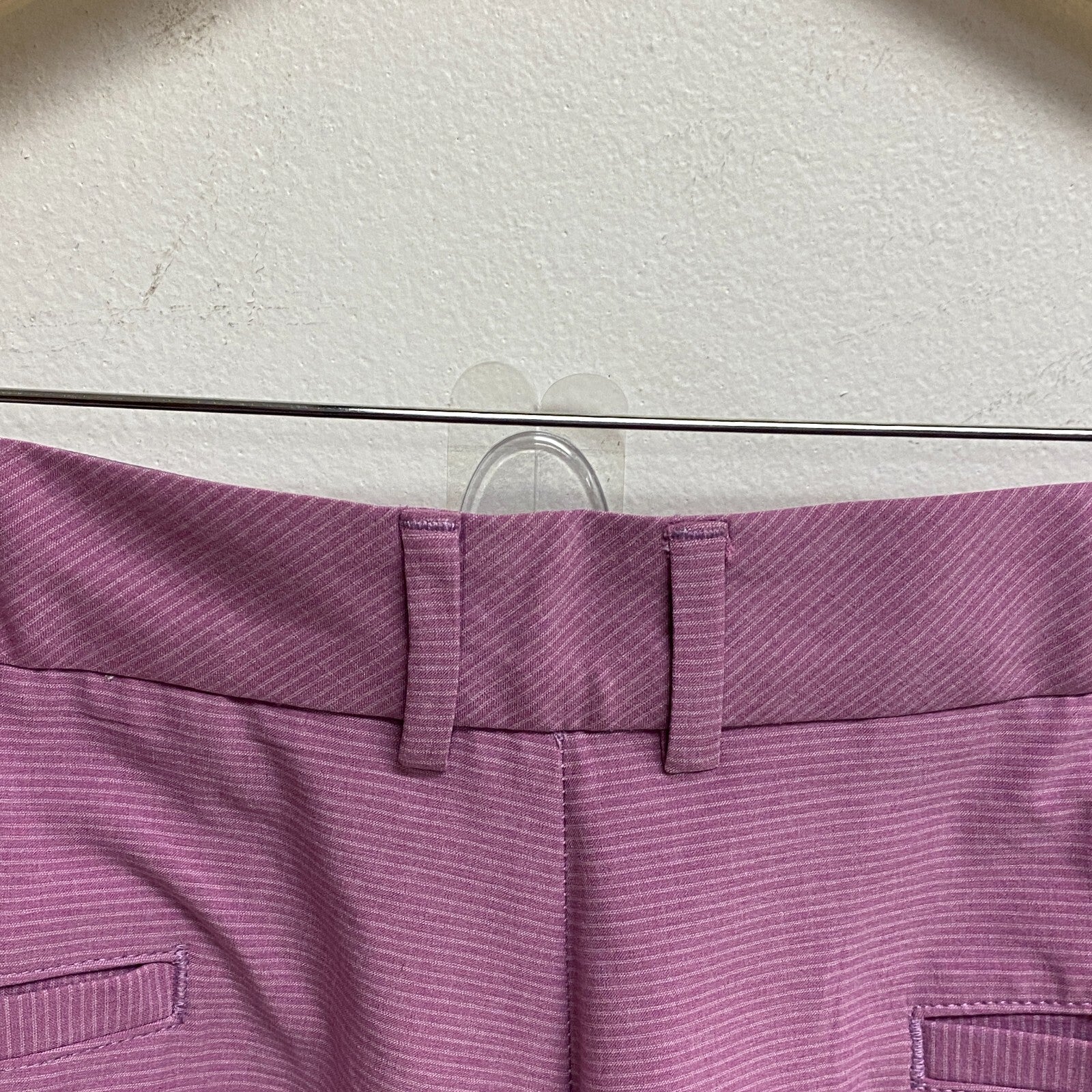 Walter Hagen Mens Performance 11 Micro Lines Golf Shorts Bright Magenta/ White