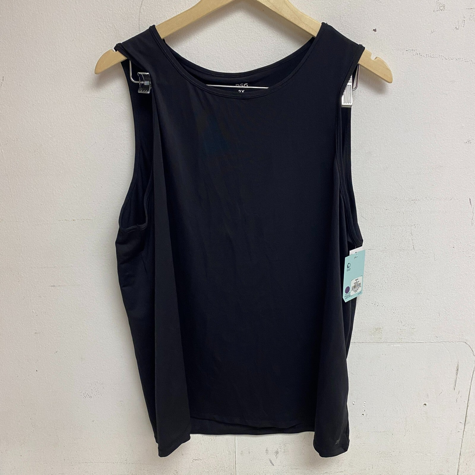 DSG Womans Compression Tank Sleeveless Pure Black Solid Relaxed DAW20506WP