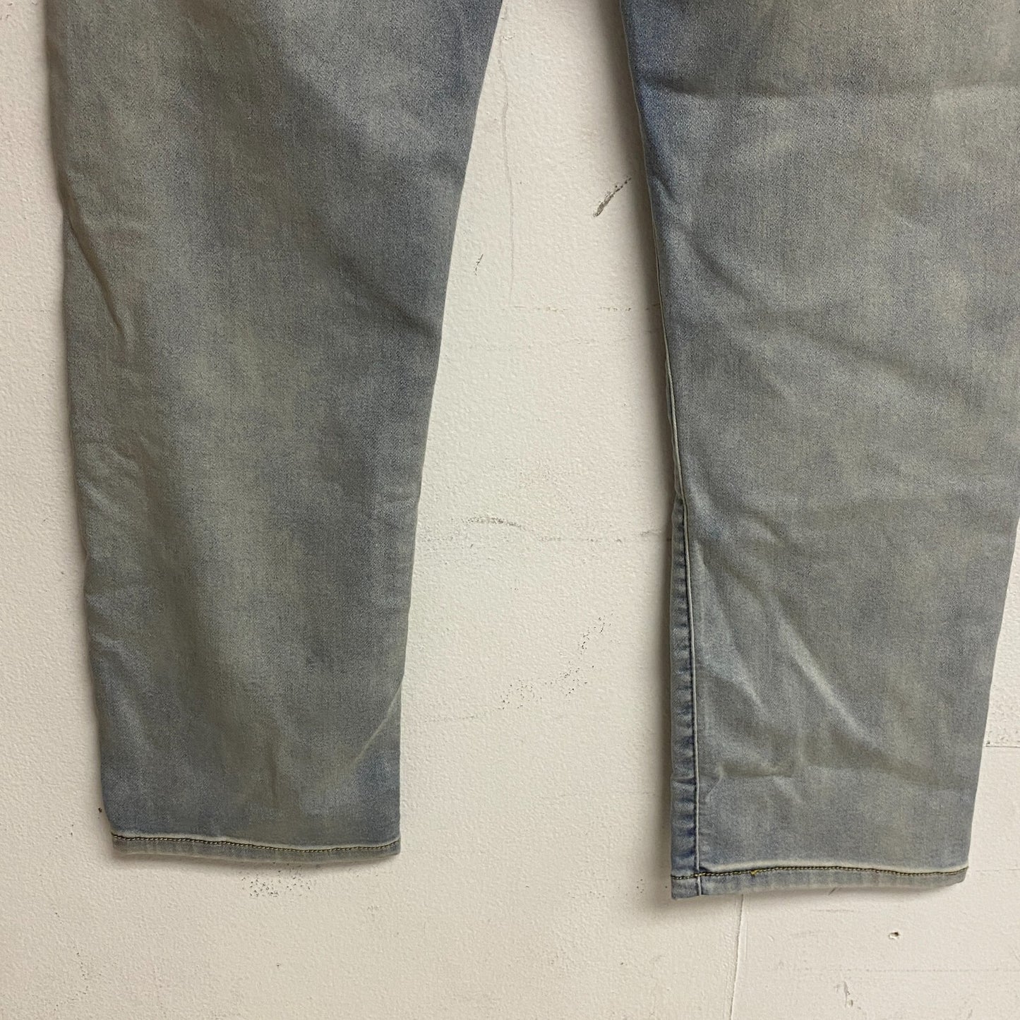 There bouts Husky Flex Knit Slim Denim Men's Jeans Size 10 Color-way Jayden