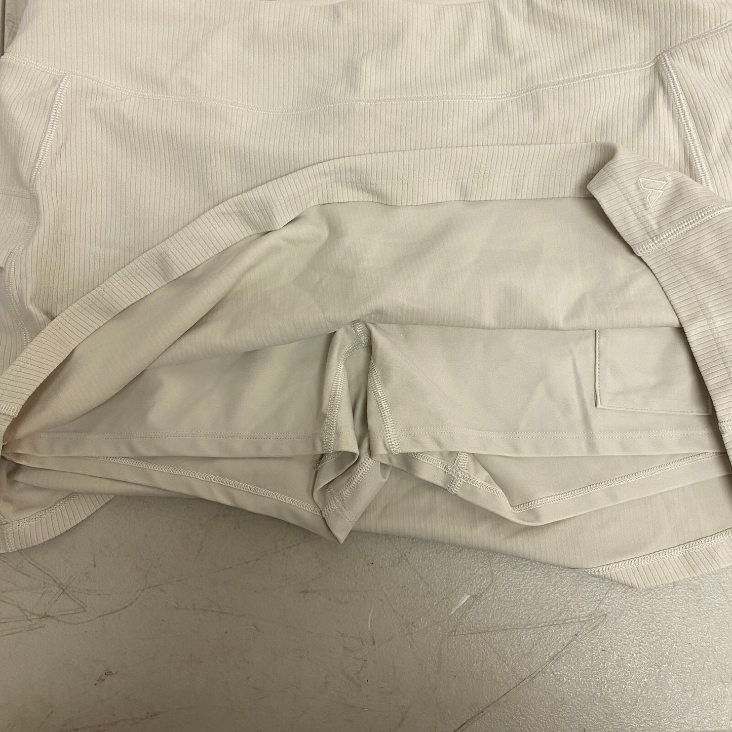 Alpine Deisgn Womens Relaxed Fit Ribbed Skort Light Khaki Solid ADW13809