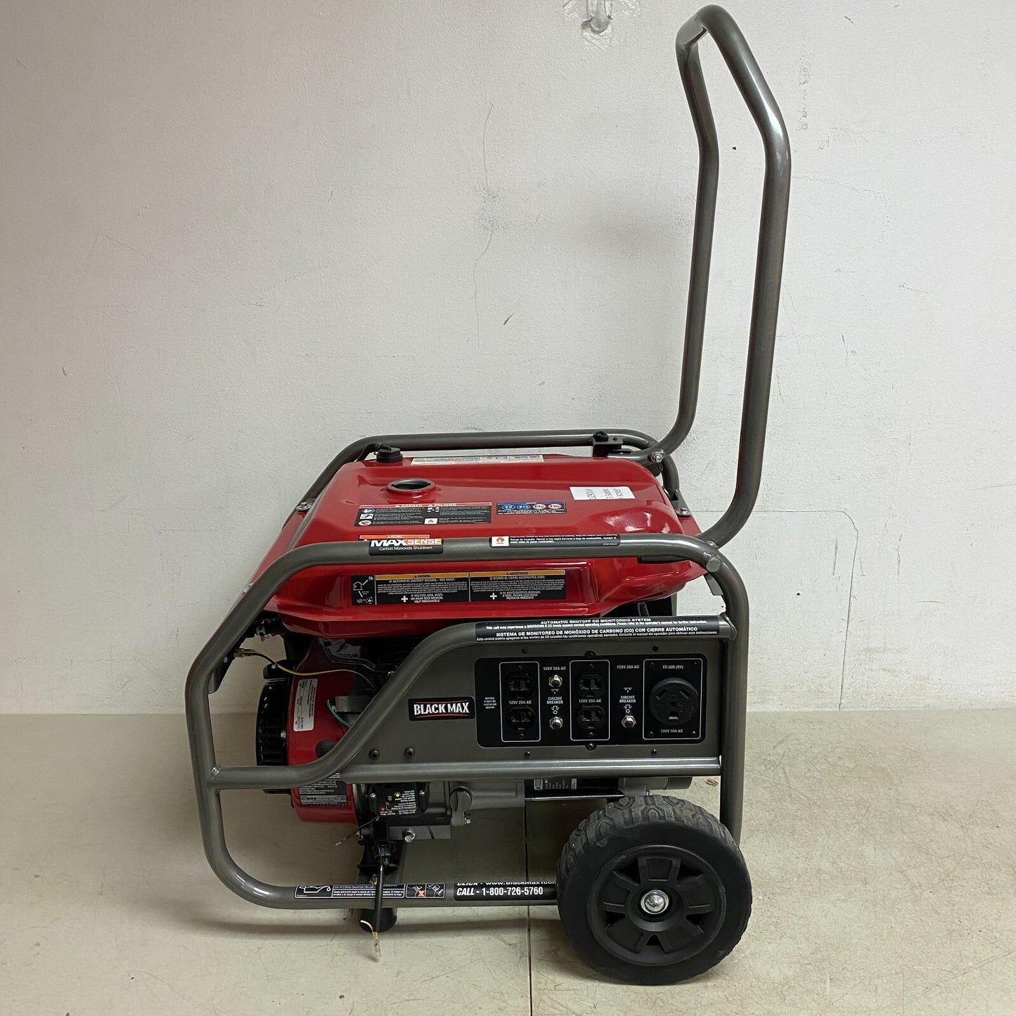 BLACK MAX Portable 3600 Watt Generator with Auto Shutdown