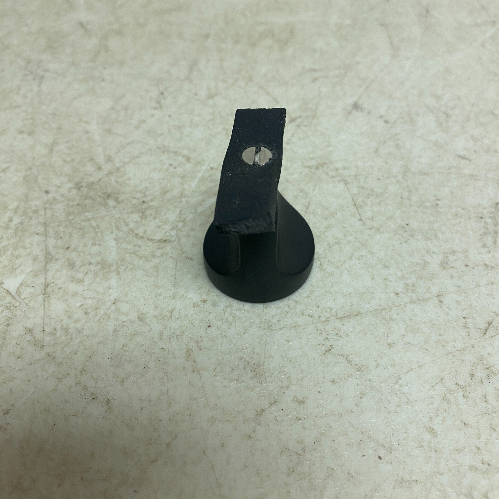 SIGNATURE HARDWARE PLESO SOLID BRASS ROUND CABINET KNOB BLACK