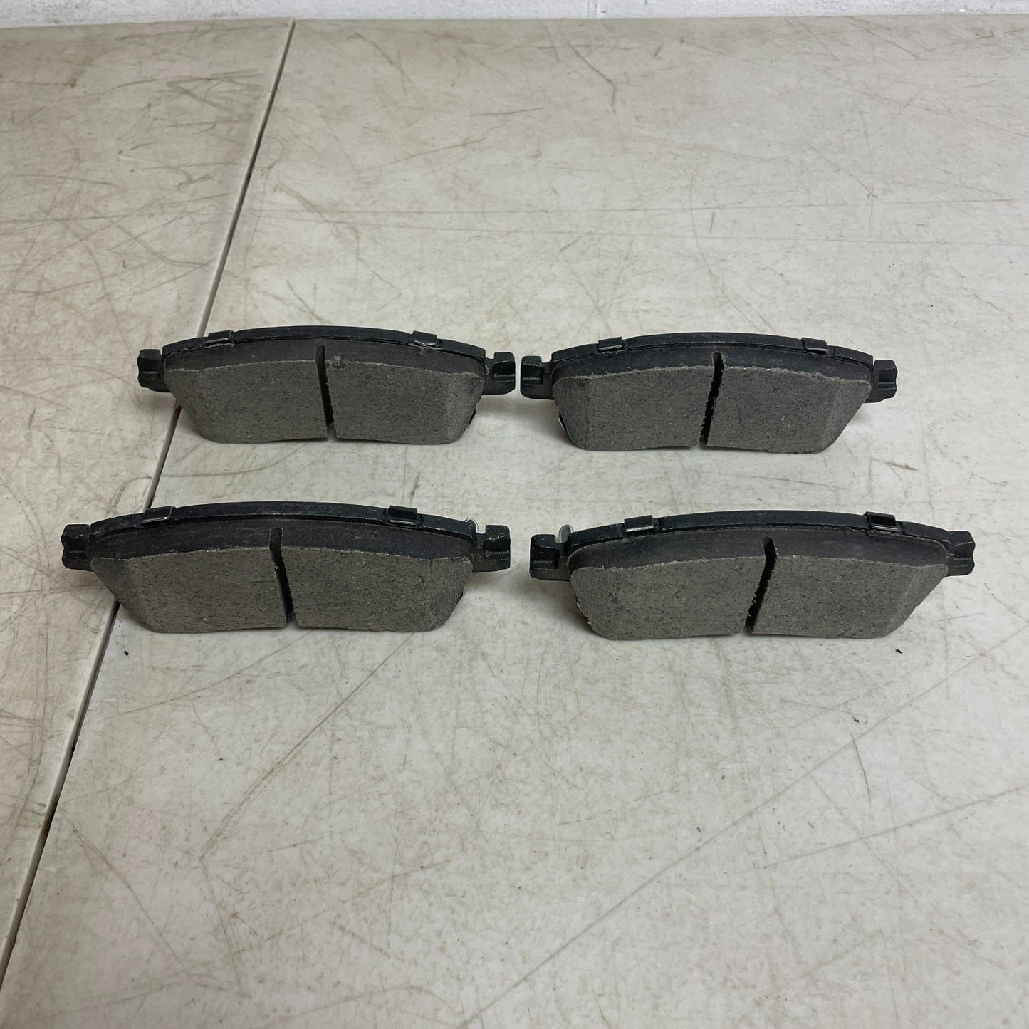 BOSCH BC1363 QuietCast Ceramic Disc Brake Pads Front for Select GM & Cadillac