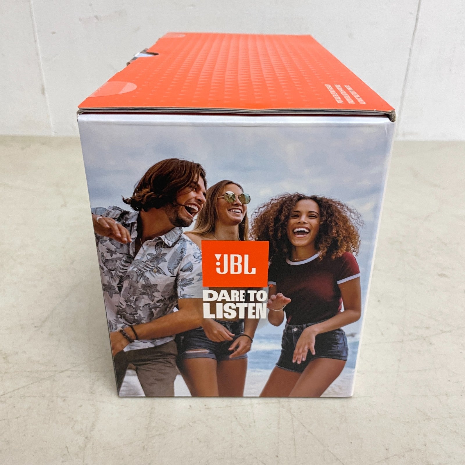 JBL Charge 6 Black Portable Bluetooth Waterproof Speaker Power bank NEW!!