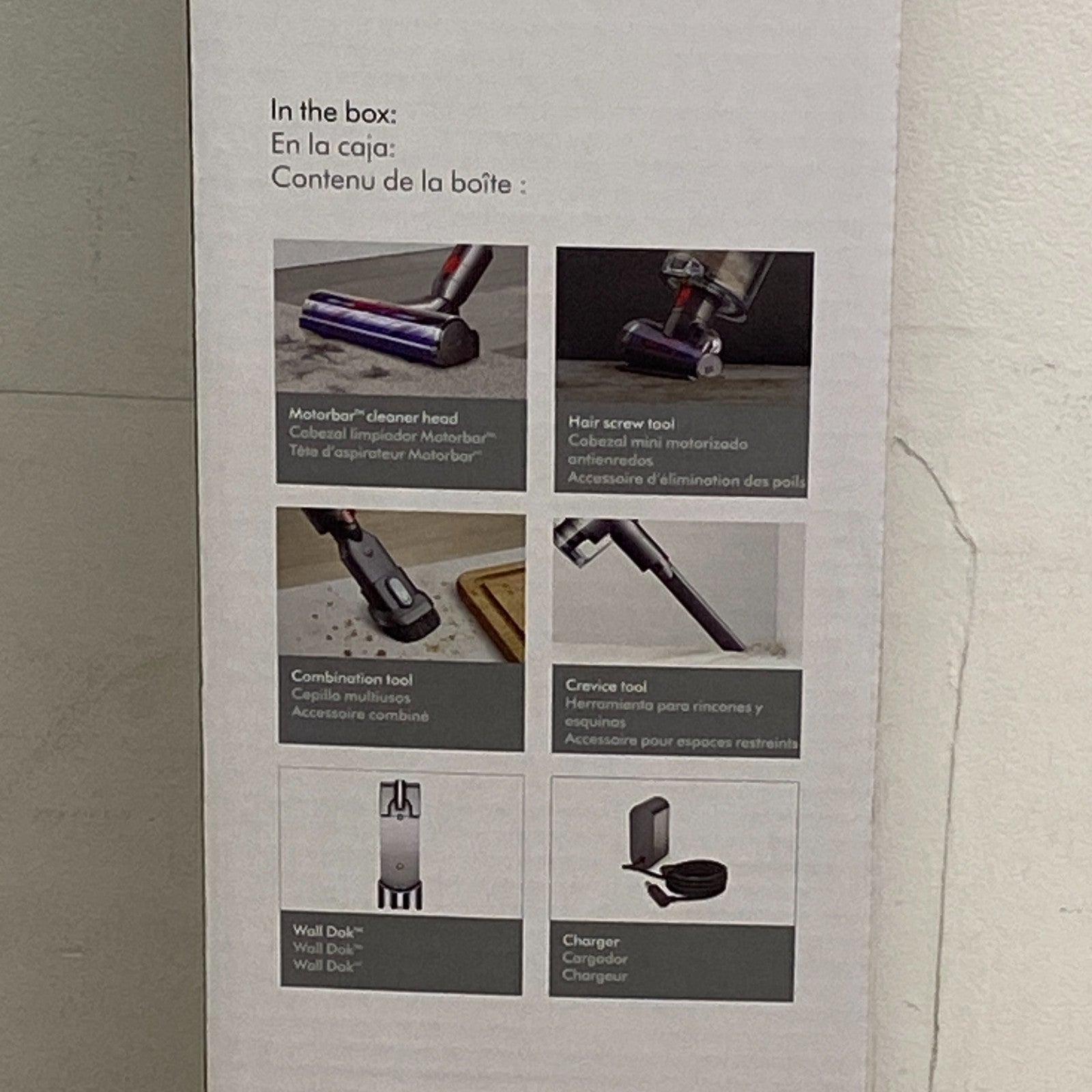 Dyson V8 Cordless Stick Vacuum Cleaner for Pet Hair Silver/Nickel 400473‑01 NEW